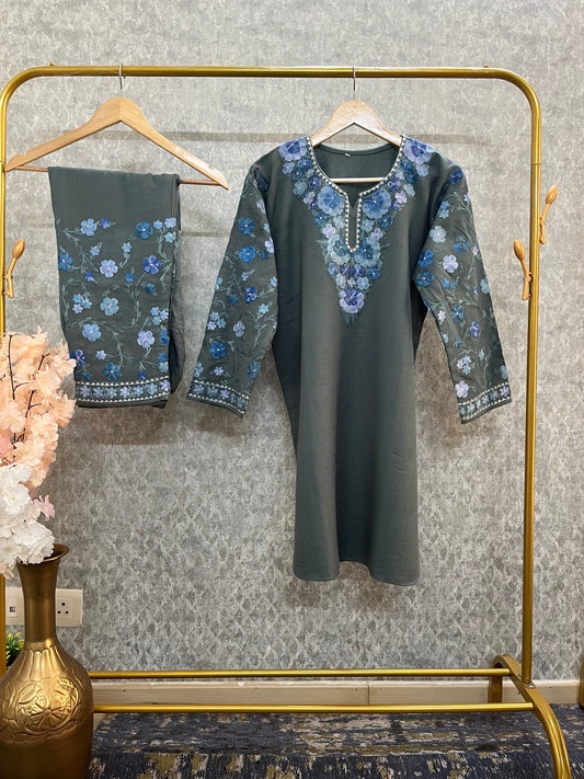 English Grey Woollen Kashmiri Co-Ord Set ( Size 42 )