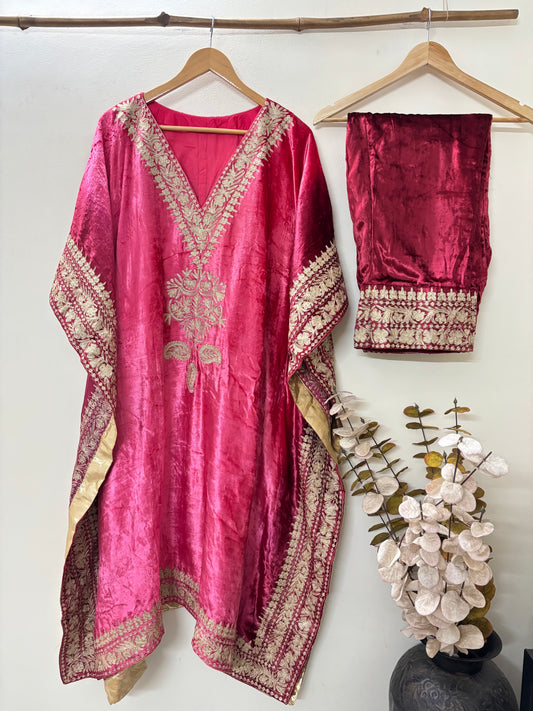 Tye Dye Tilla Embroidered Pure Makhmal Kaftan Set