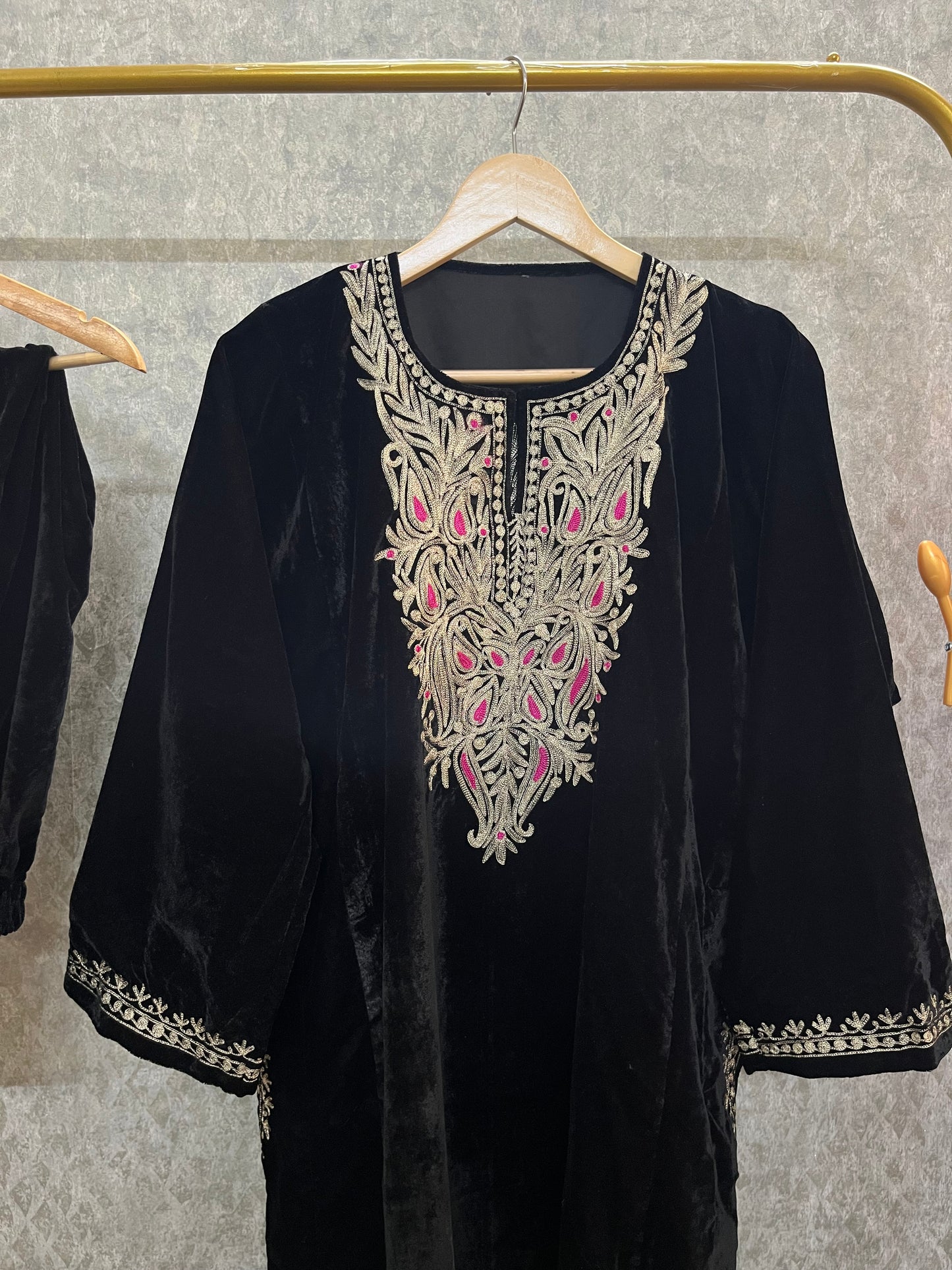 Black Velvet Tilla Pheran (Size 50)