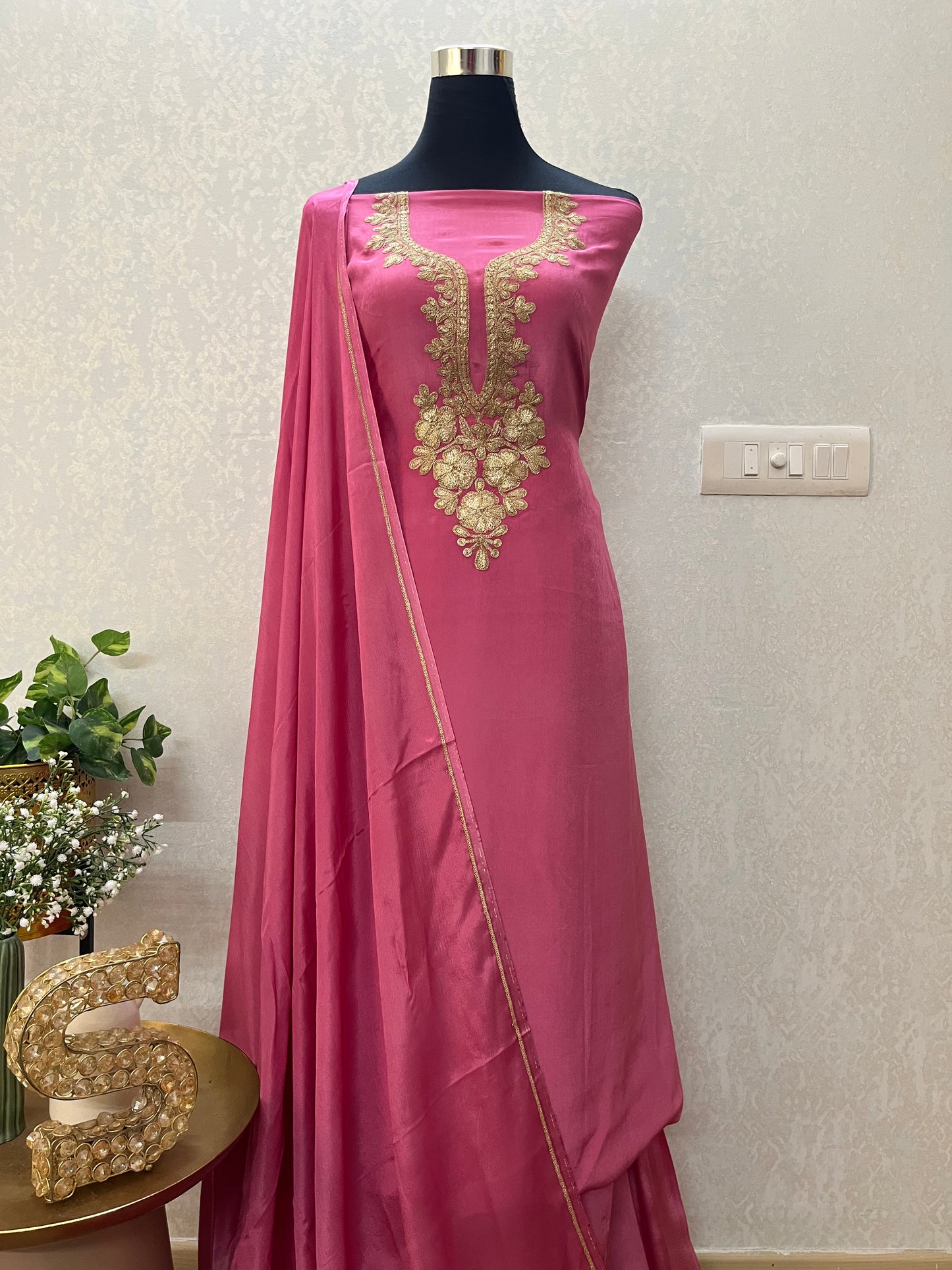 Pink Crape Kashmiri Suit