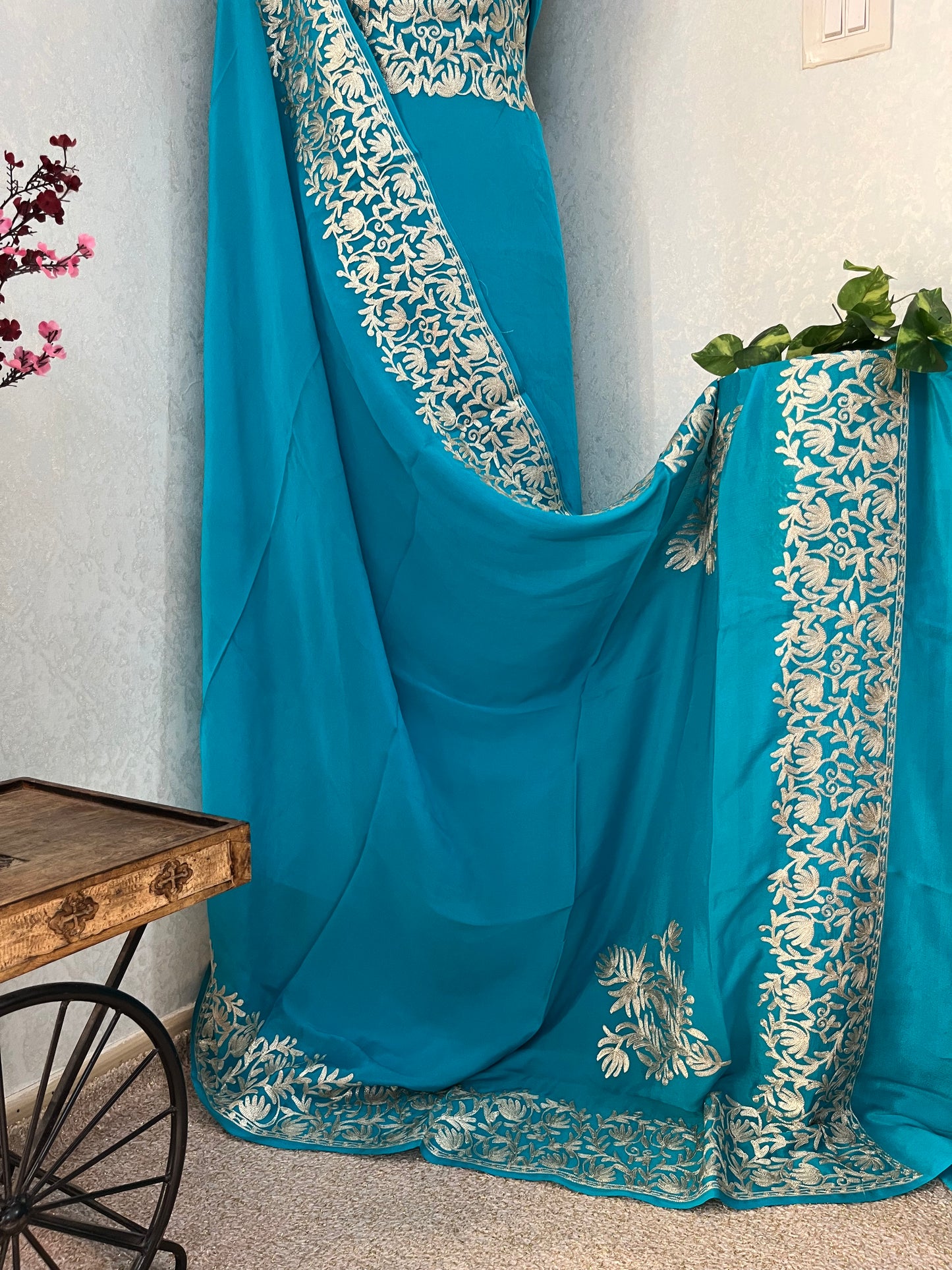 Kalaa’ Firozi Crape Kashmiri Suit