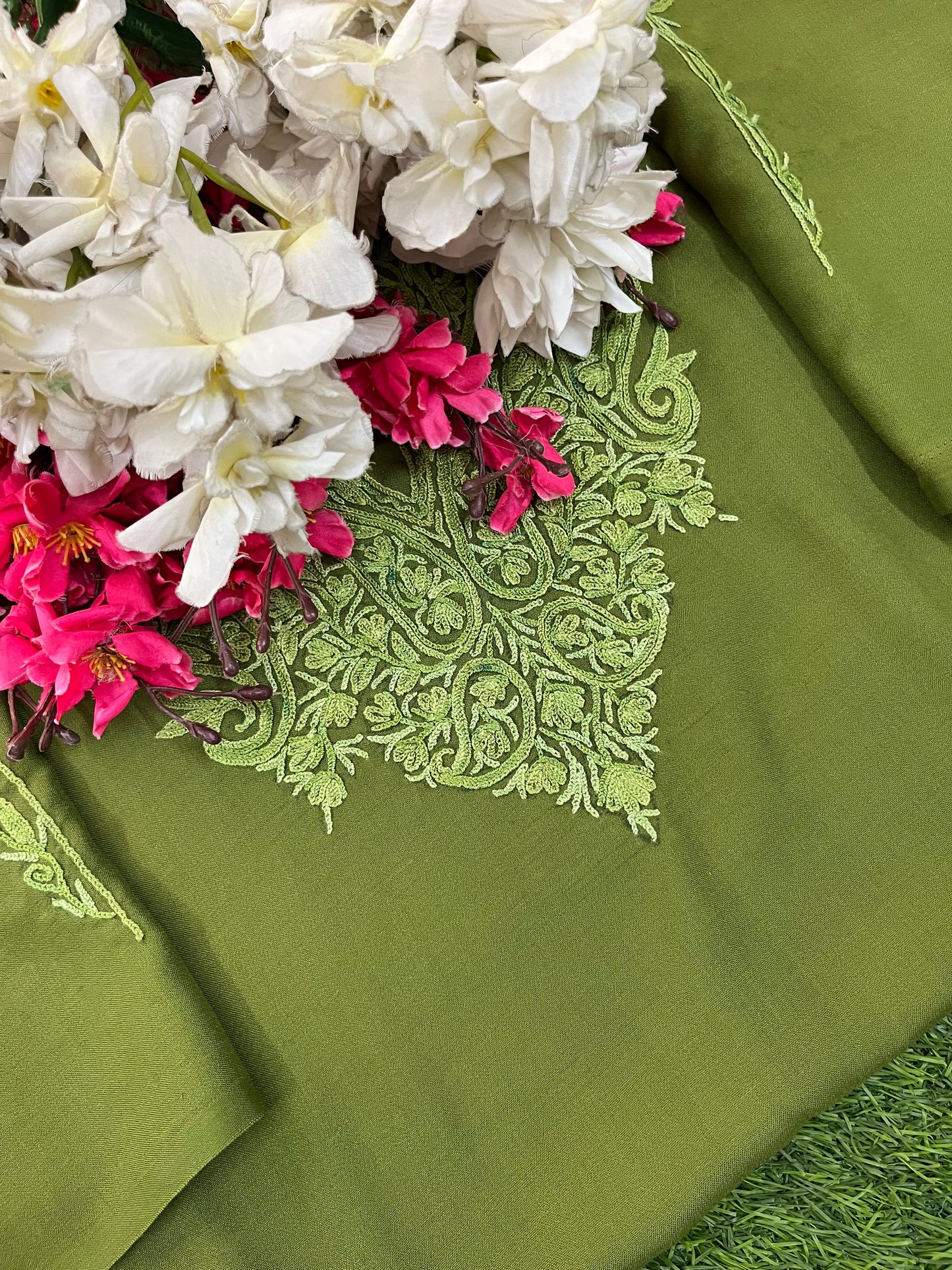 Heena Green Cotton Two Piece Suit (Hand Embroidered)