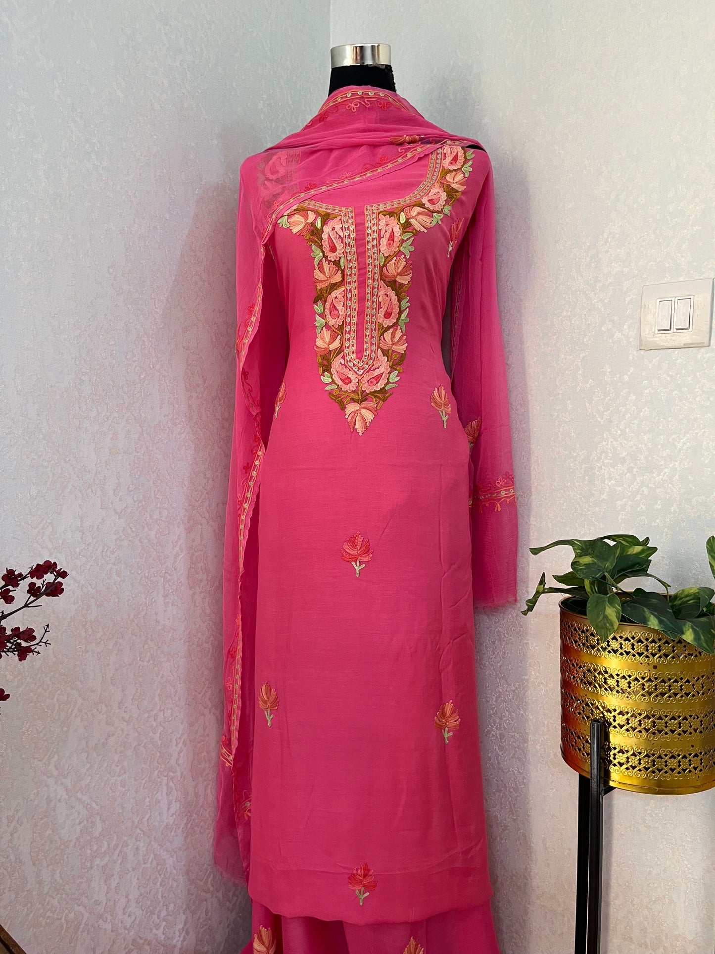 Pink Muslin Cotton Jaal Sleeves Kashmiri 3pc Suit