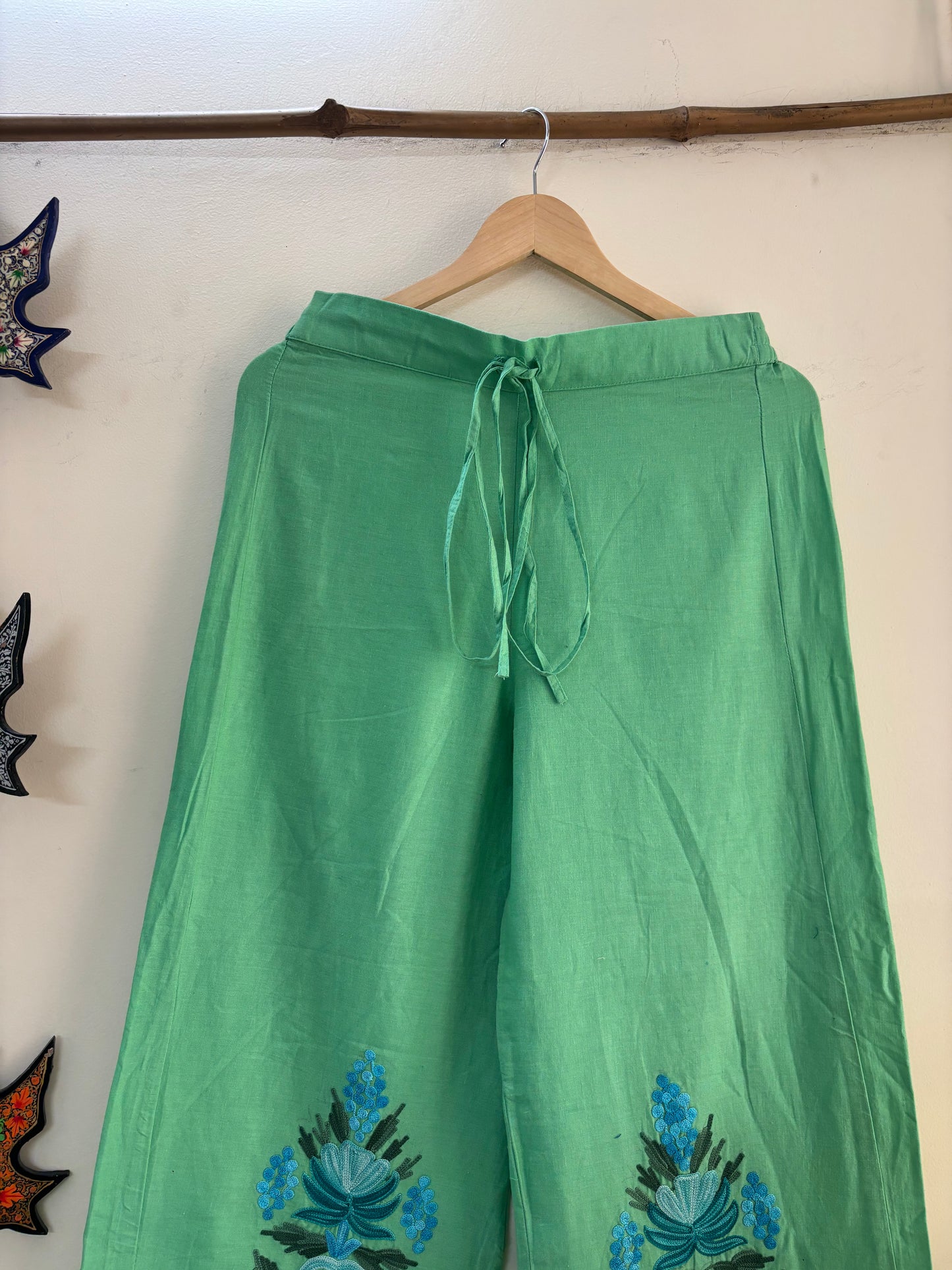 Women Green Solid Cropped Wide Leg Aari Embroidered Palazzos ‘S’