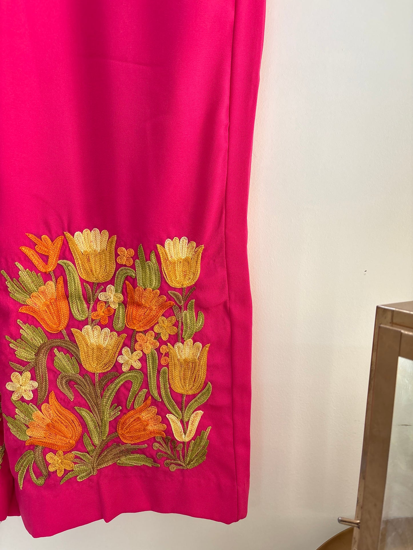 Women Pink Solid Cropped Aari Embroidered Palazzos