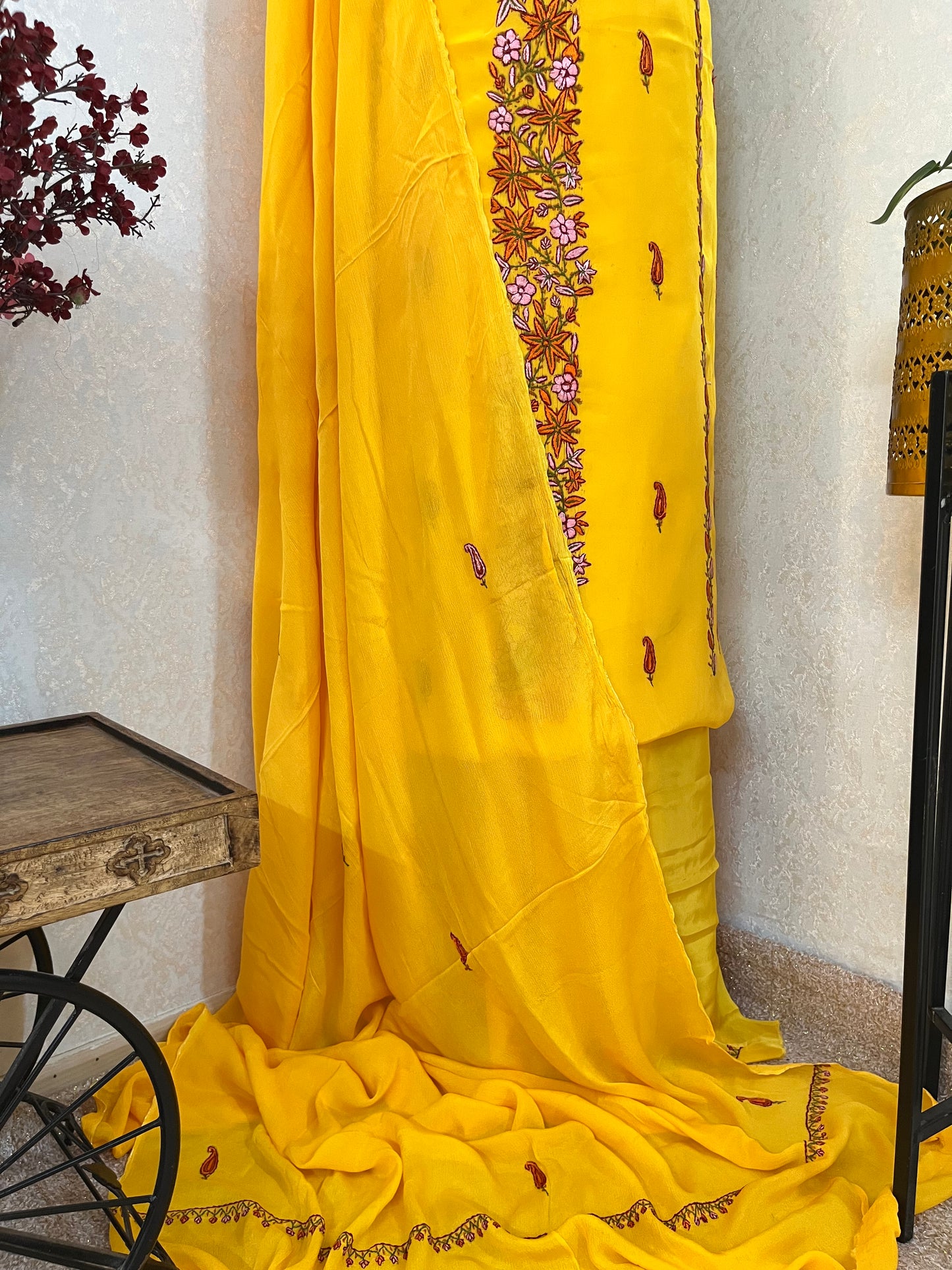 Yellow Kalaa’ Crape Sozni Kashmiri Suit