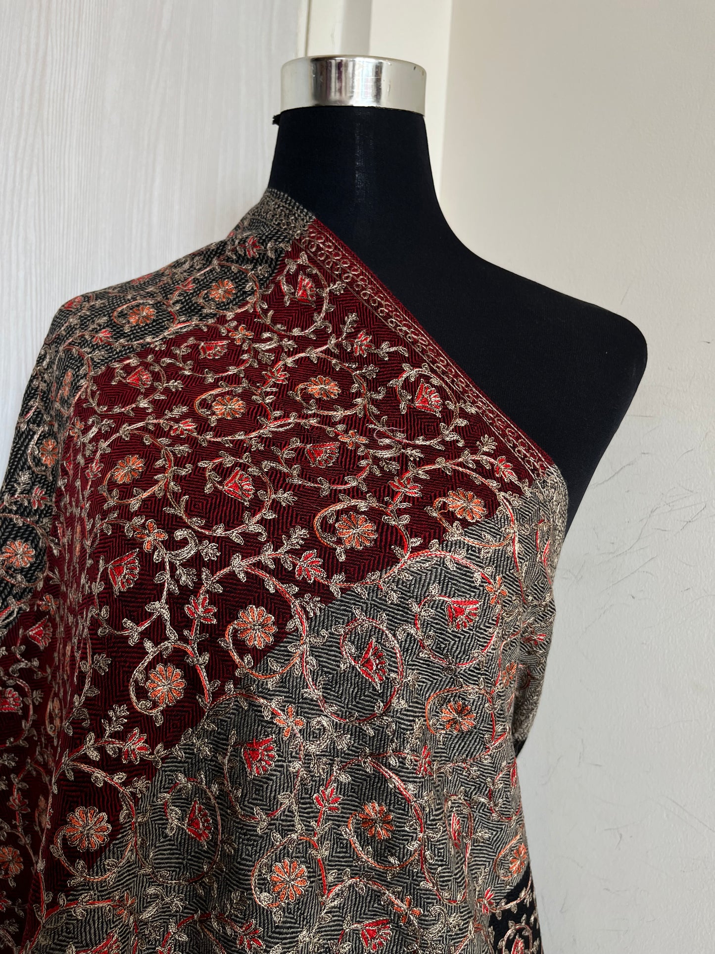 Black Mix Silk Thread Jaal Embroidered Fine Semi Pashmina stole