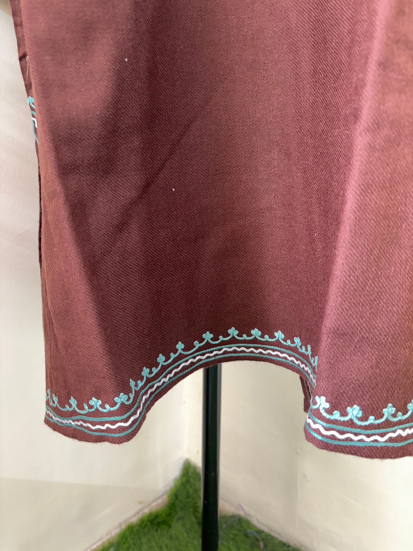 Cream Aari Embroidered Wool Pheran