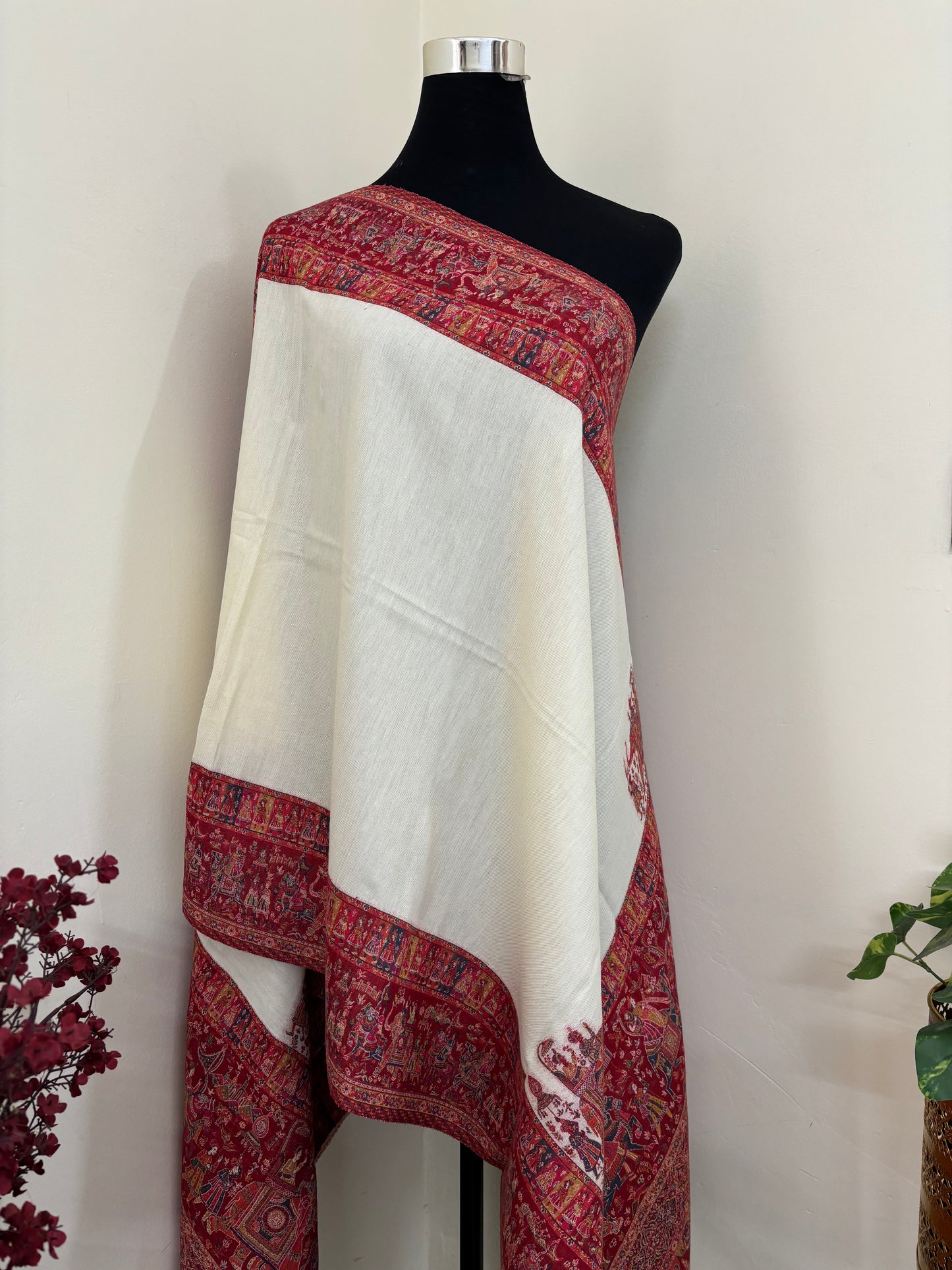 Kani Fine Semi Pashmina stole