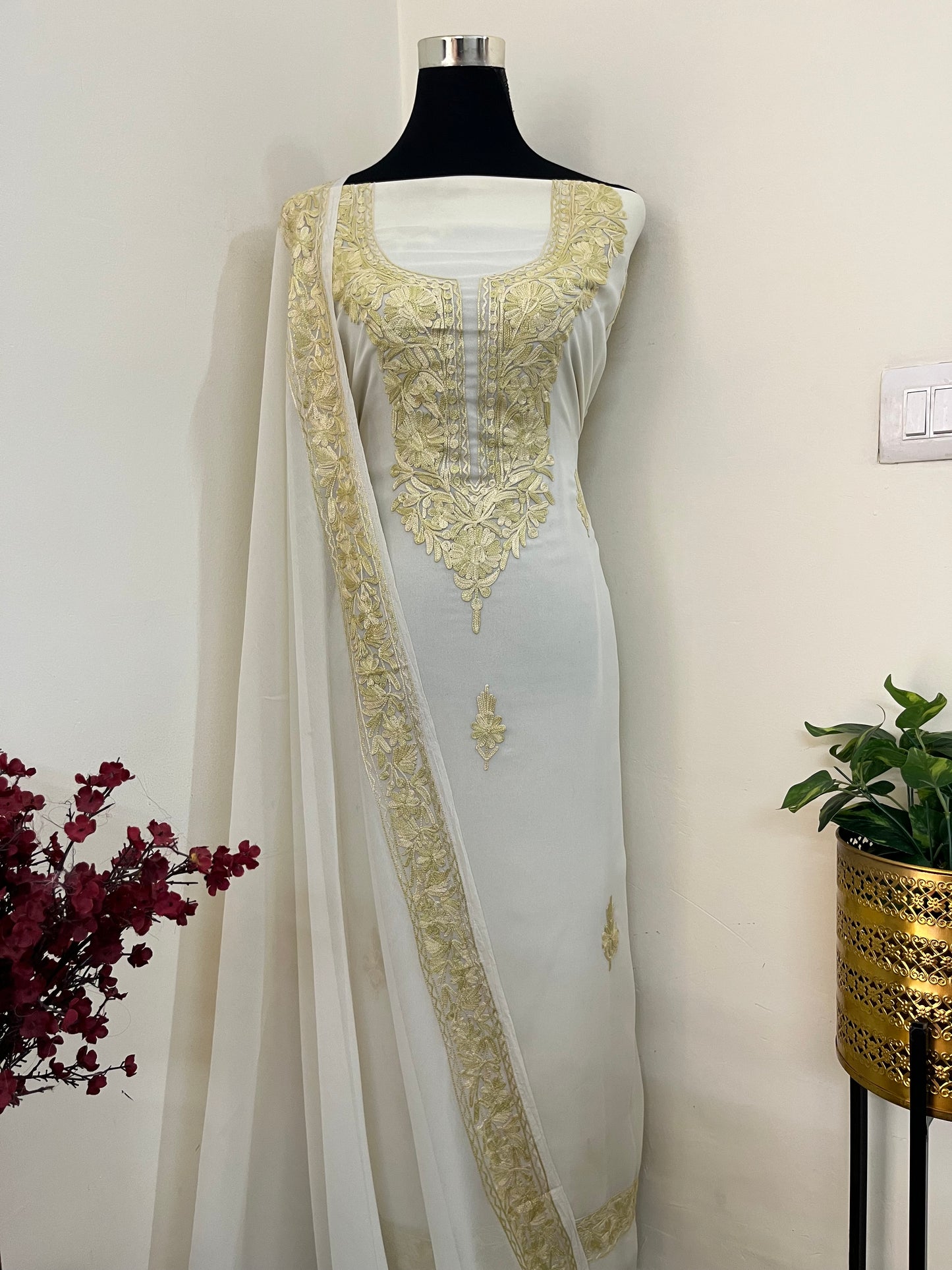Off white Georgette Kashmiri Suit