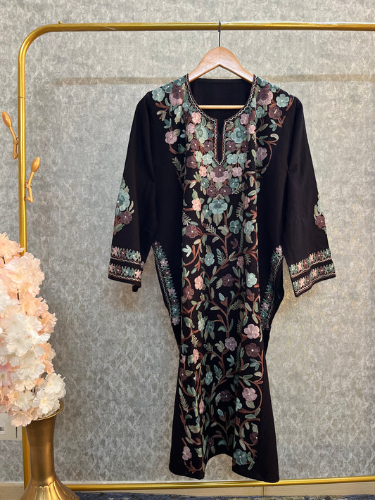 Black Aari Embroidered Wool Pheran