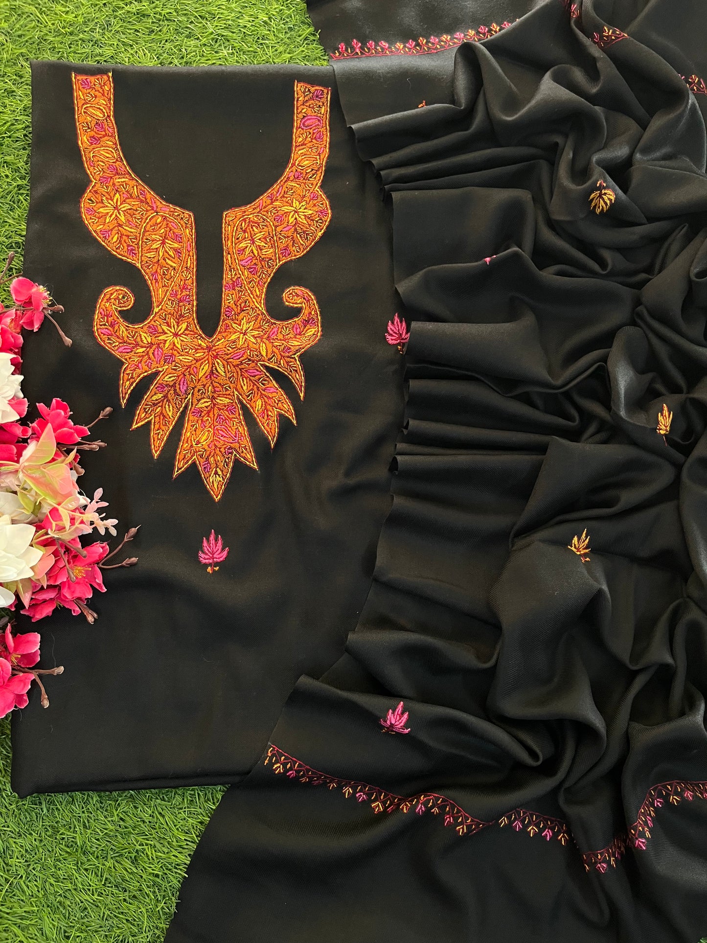 Black Fine Wool Sozni Embroidered 3pc Suit Stole