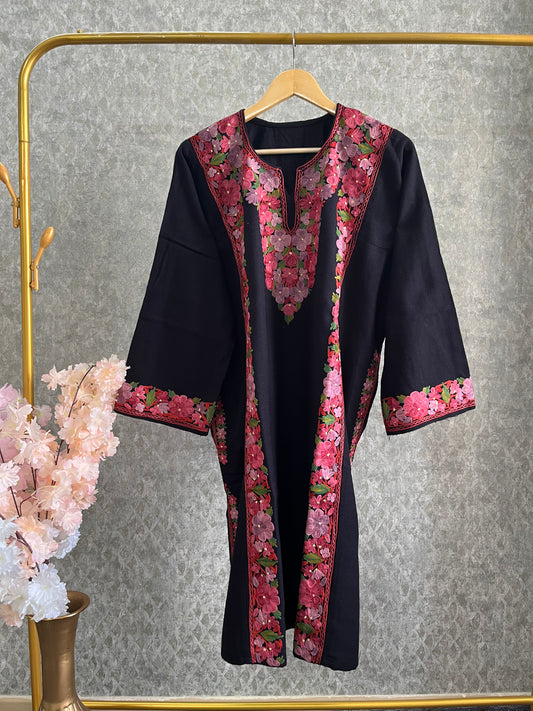 Black Aari Embroidered Wool Pheran