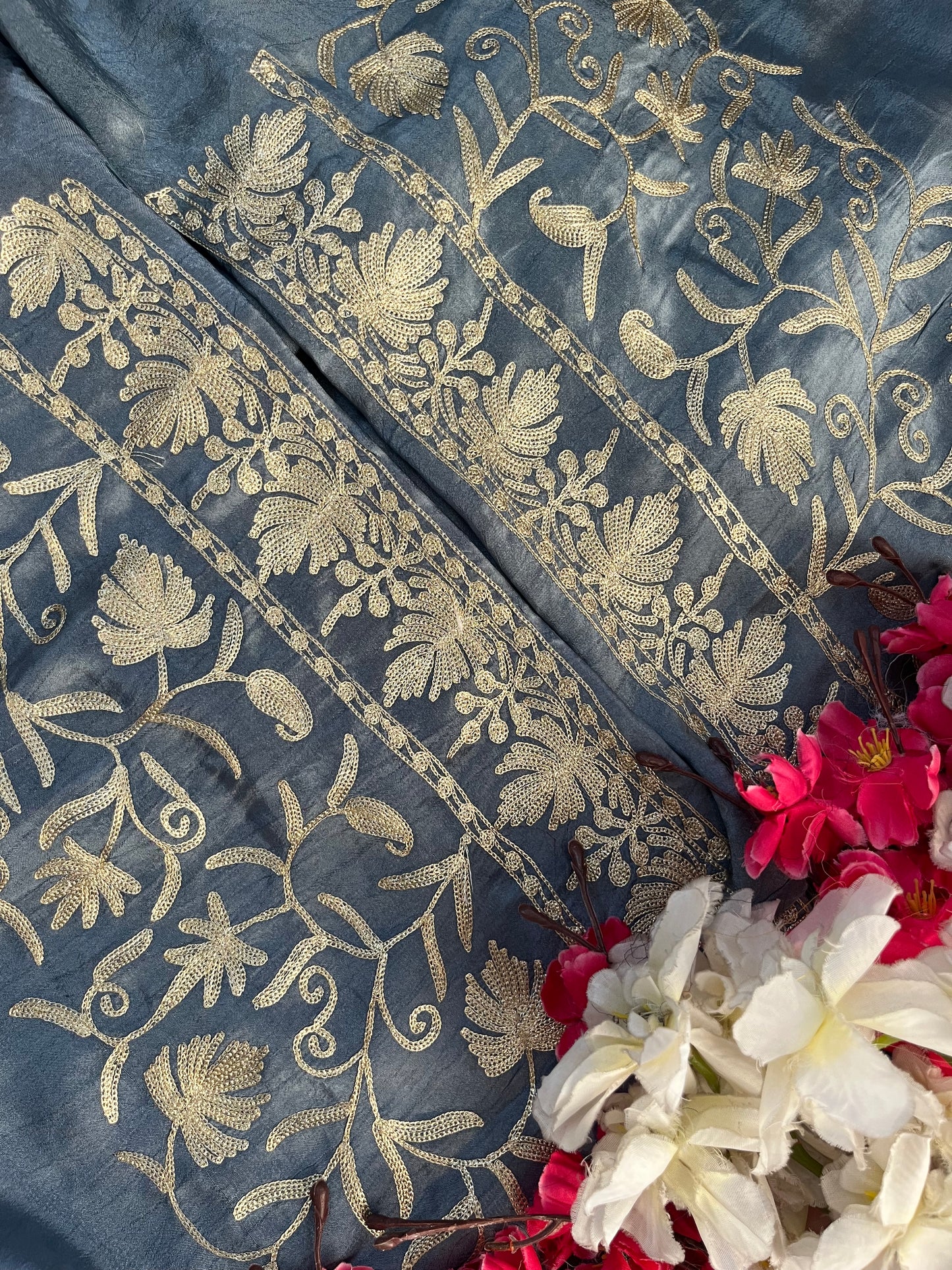 English Grey Tilla Kashmiri Silk Suit