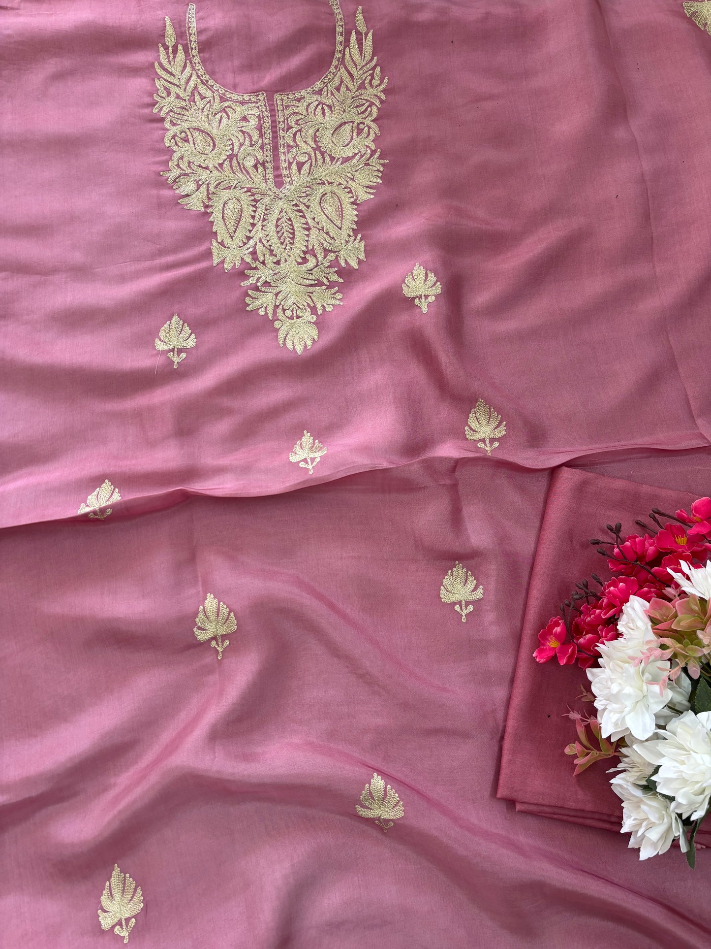 Sanam’ Onion Pink Silk Tilla Kashmiri Suit