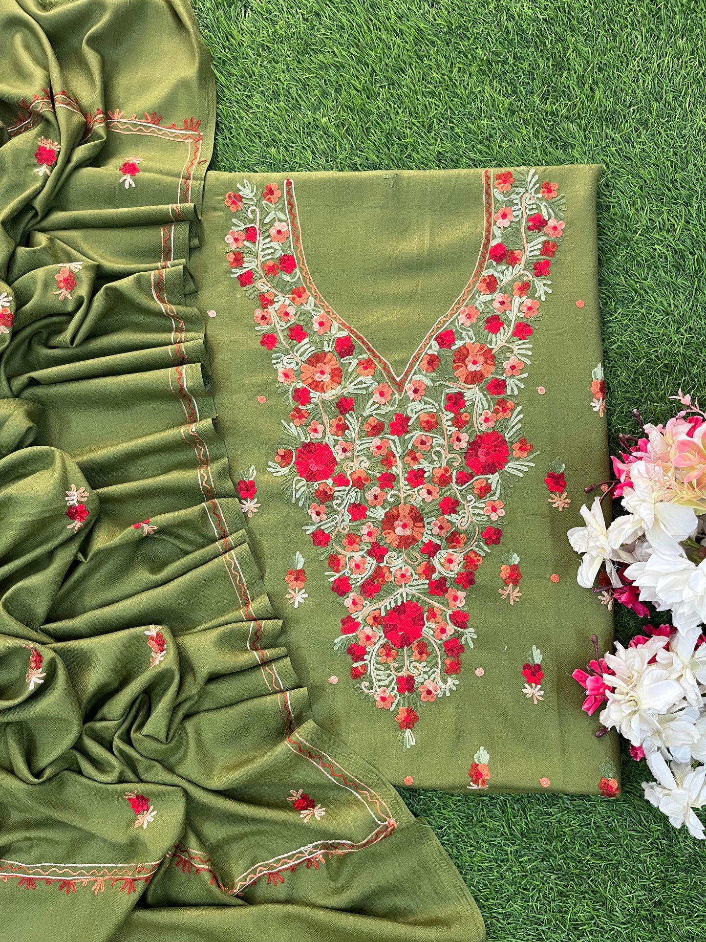 Heena Green Woollen Aari Embroidered 3pc suit
