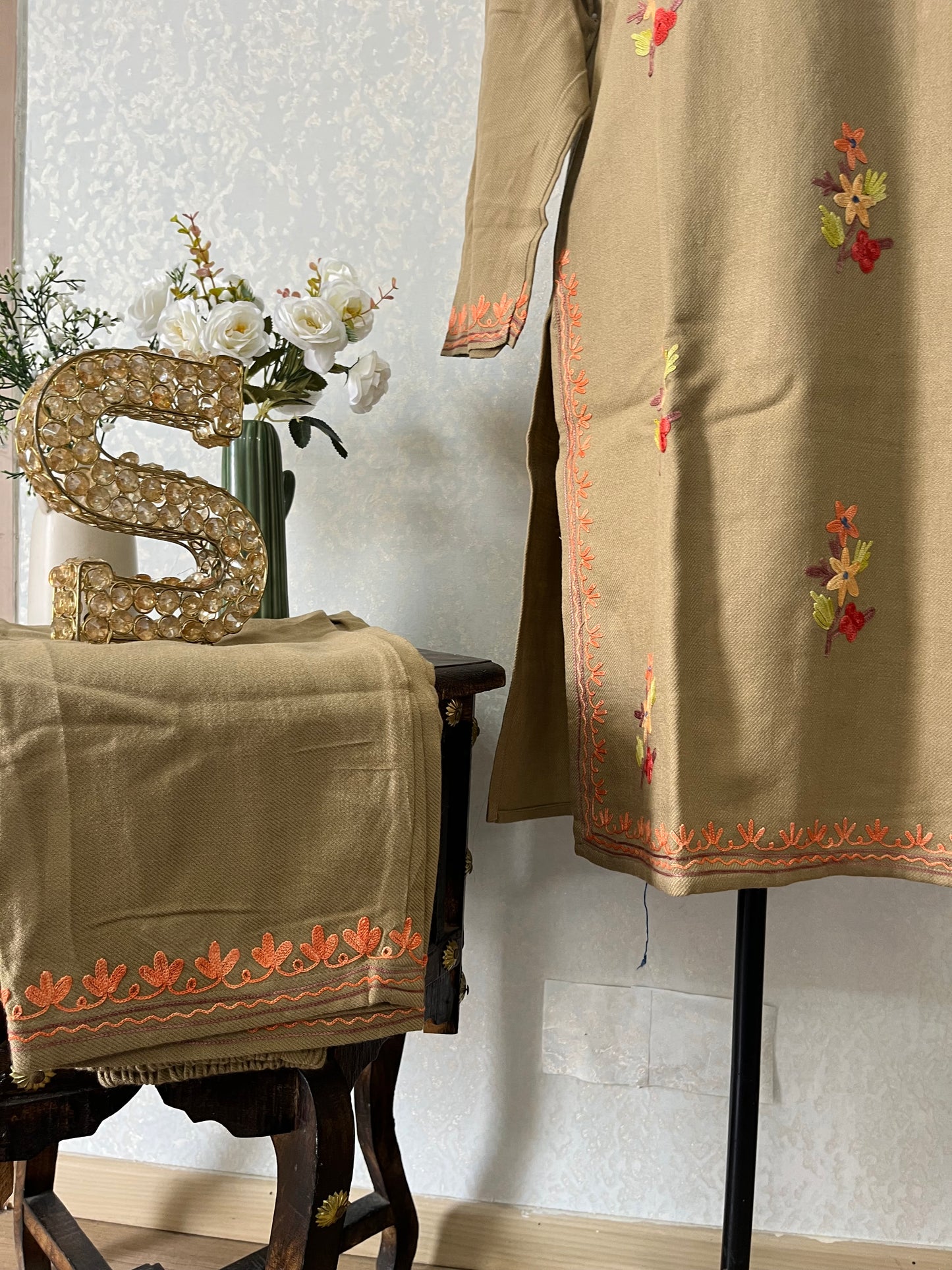 Beige Woollen Kashmiri Co-Ord Set ( Size 42)