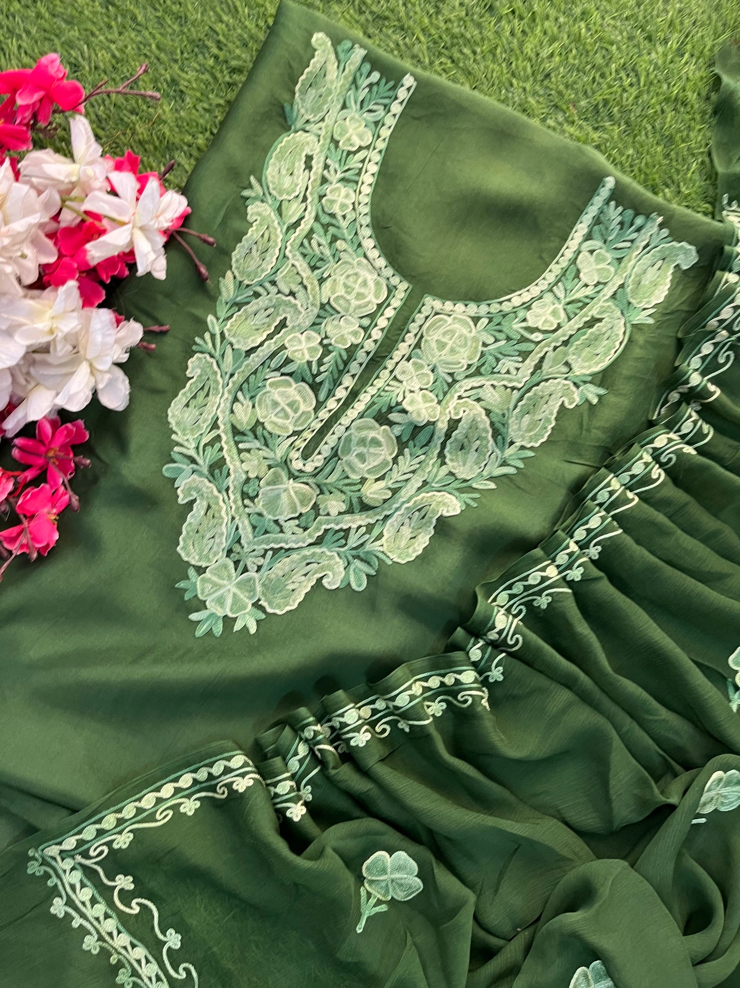 Green Opada Silk Kashmiri Suit