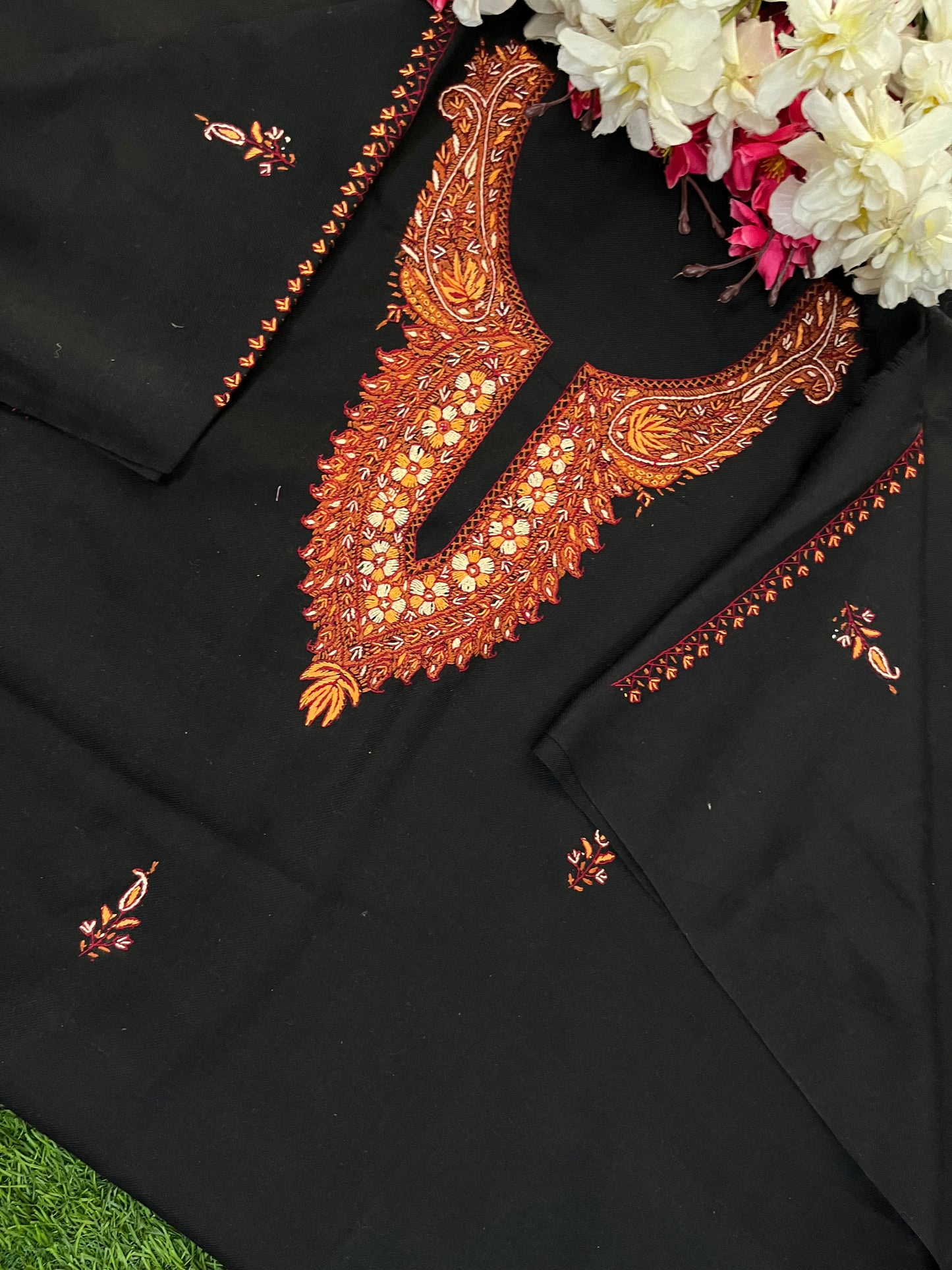 Black Fine Wool Sozni Embroidered 3pc Suit Stole