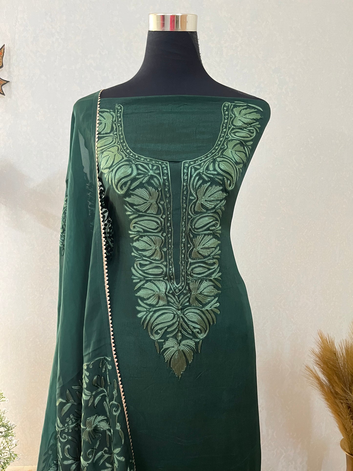 Luxury Kashmiri Embroidery Suit Set