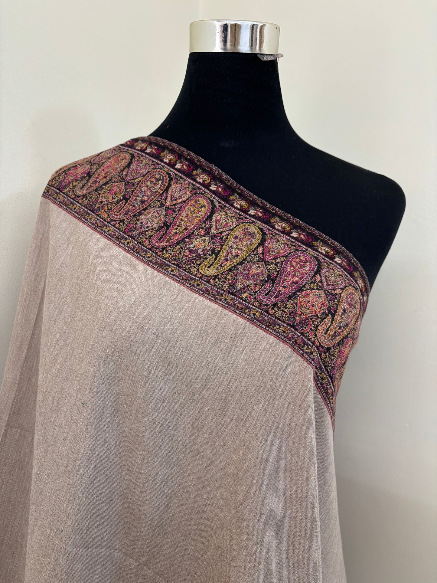 Kani Fine Semi Pashmina stole