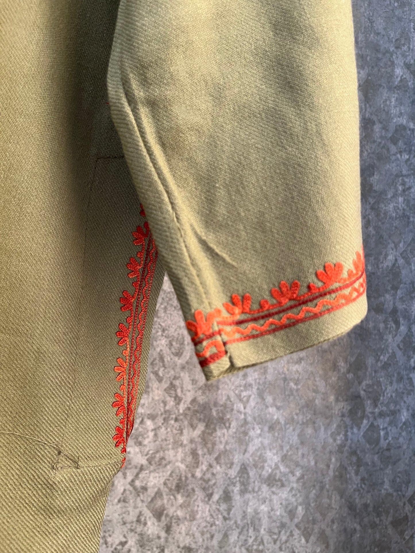 Beige Aari Embroidered Wool Pheran