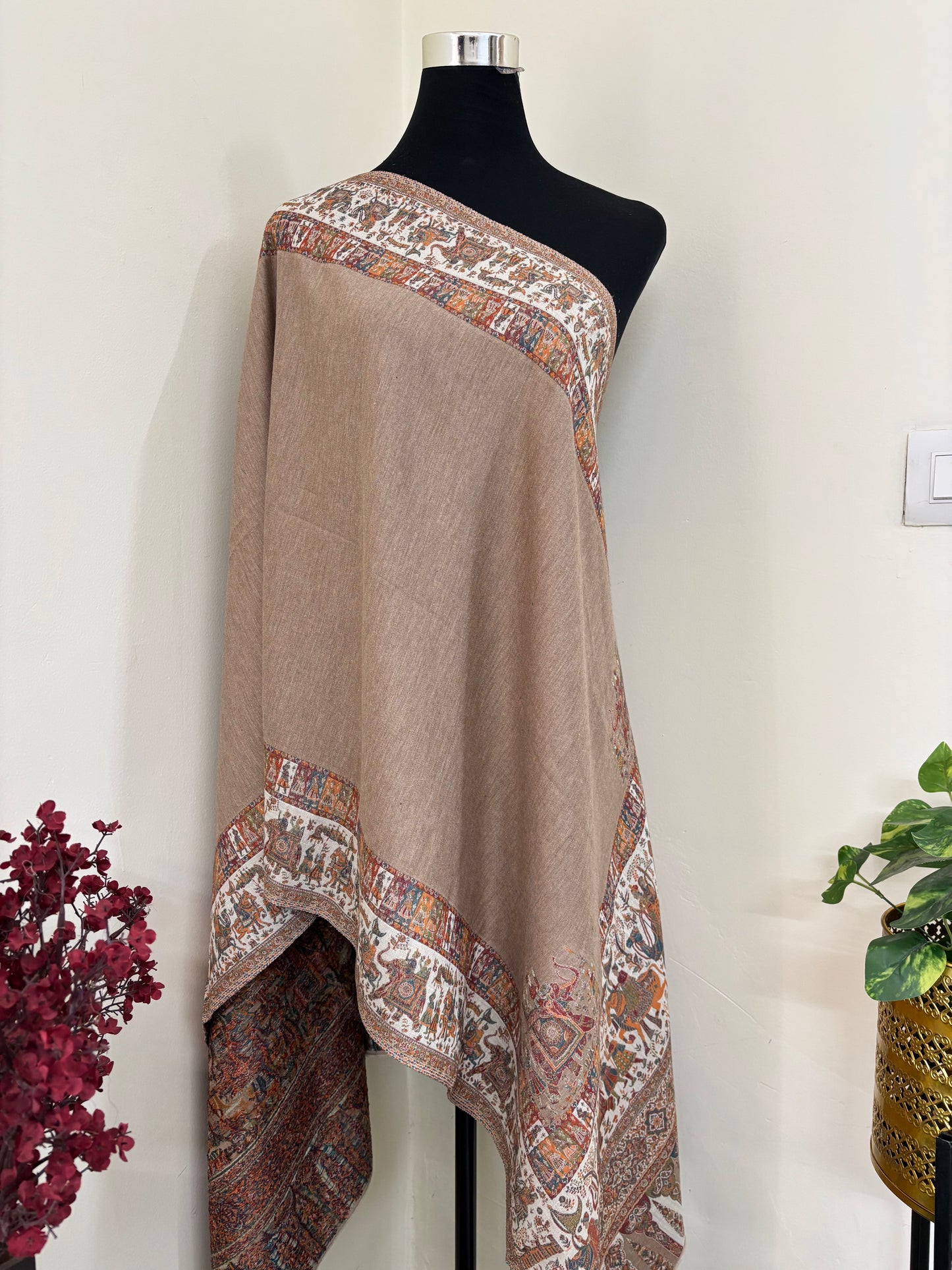 Kani Fine Semi Pashmina stole