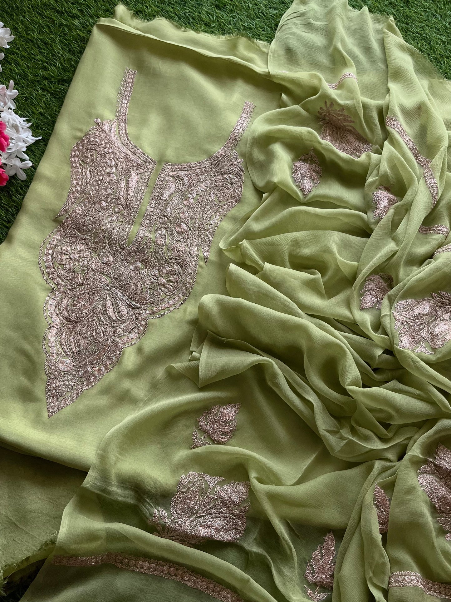 ‘Kalaa’ Pista Green Muslin Silk Tilla Embroidered Suit material