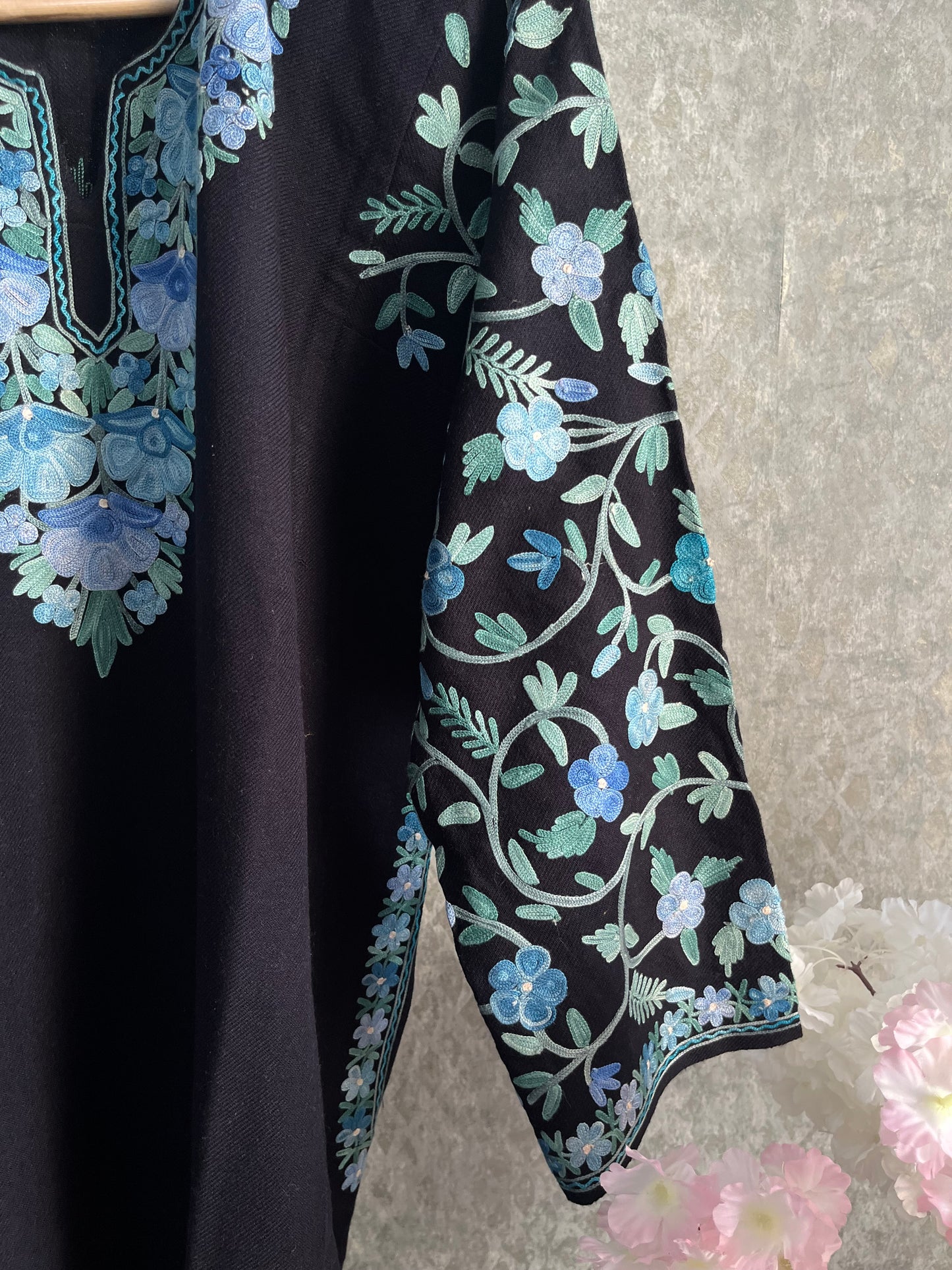 Black Aari Embroidered Wool Pheran