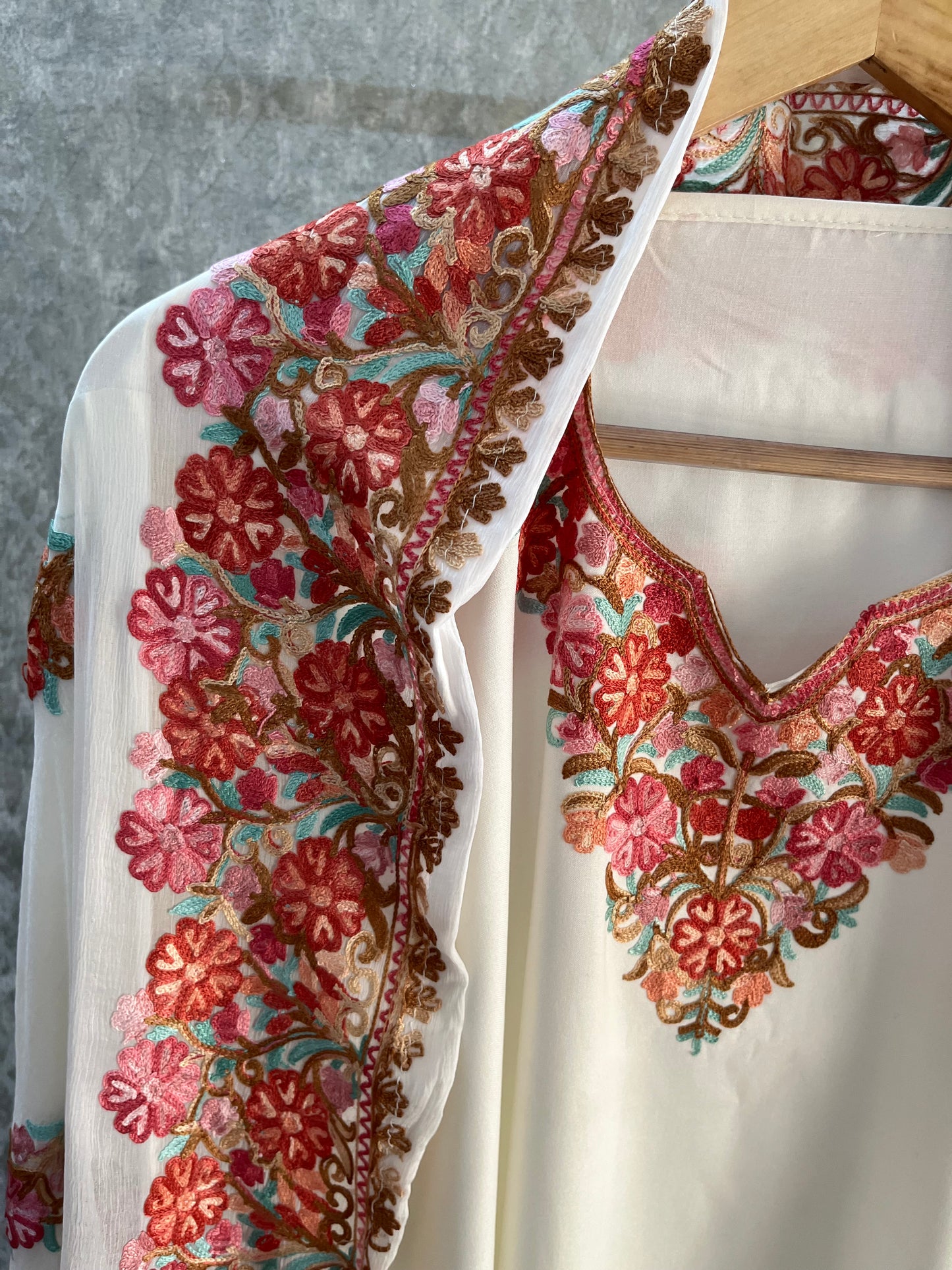 Off White Cotton Stitched Co-ord Set with dupatta (42)