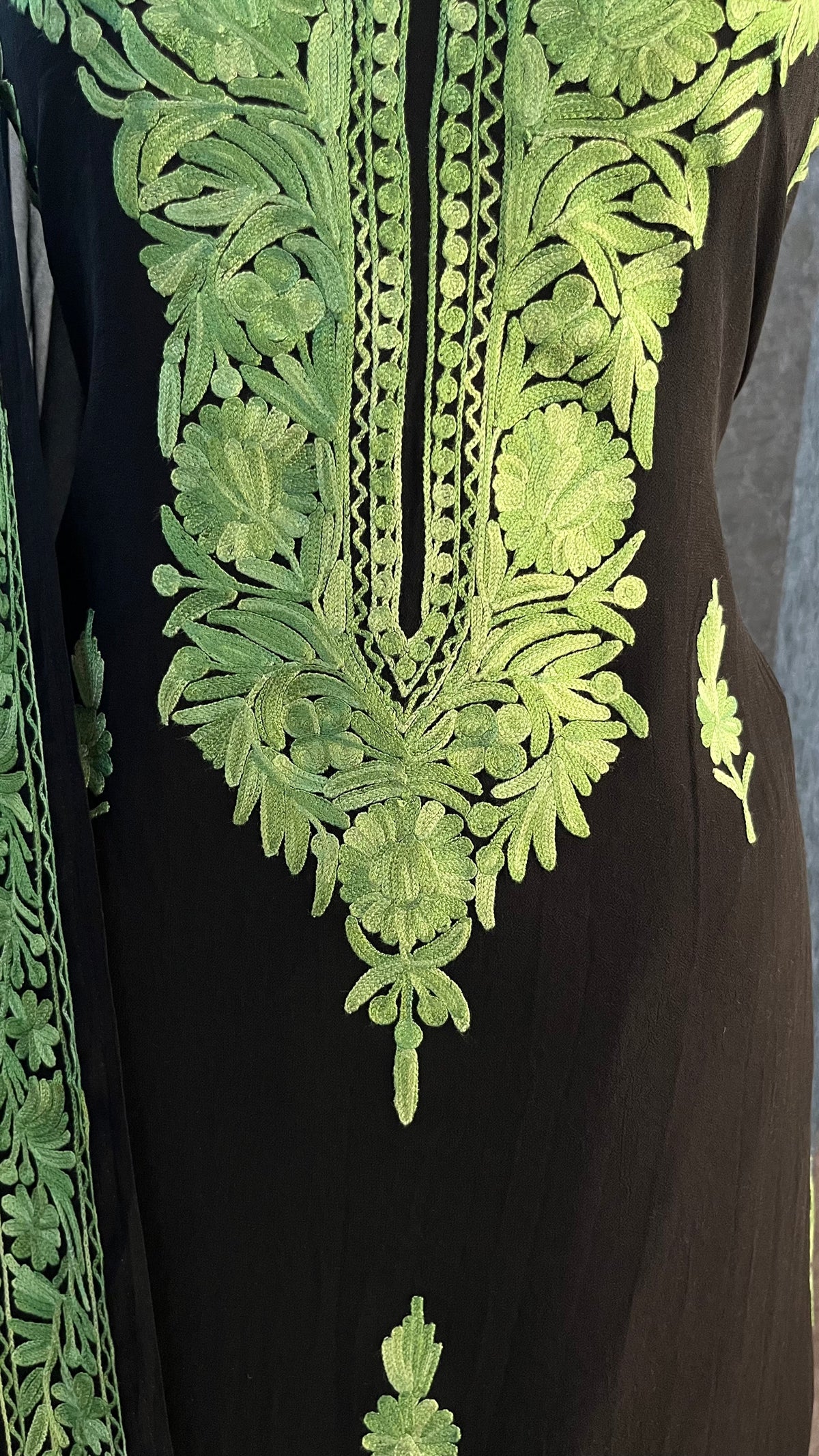 Georgette Black 3 Pc Kashmiri Suit