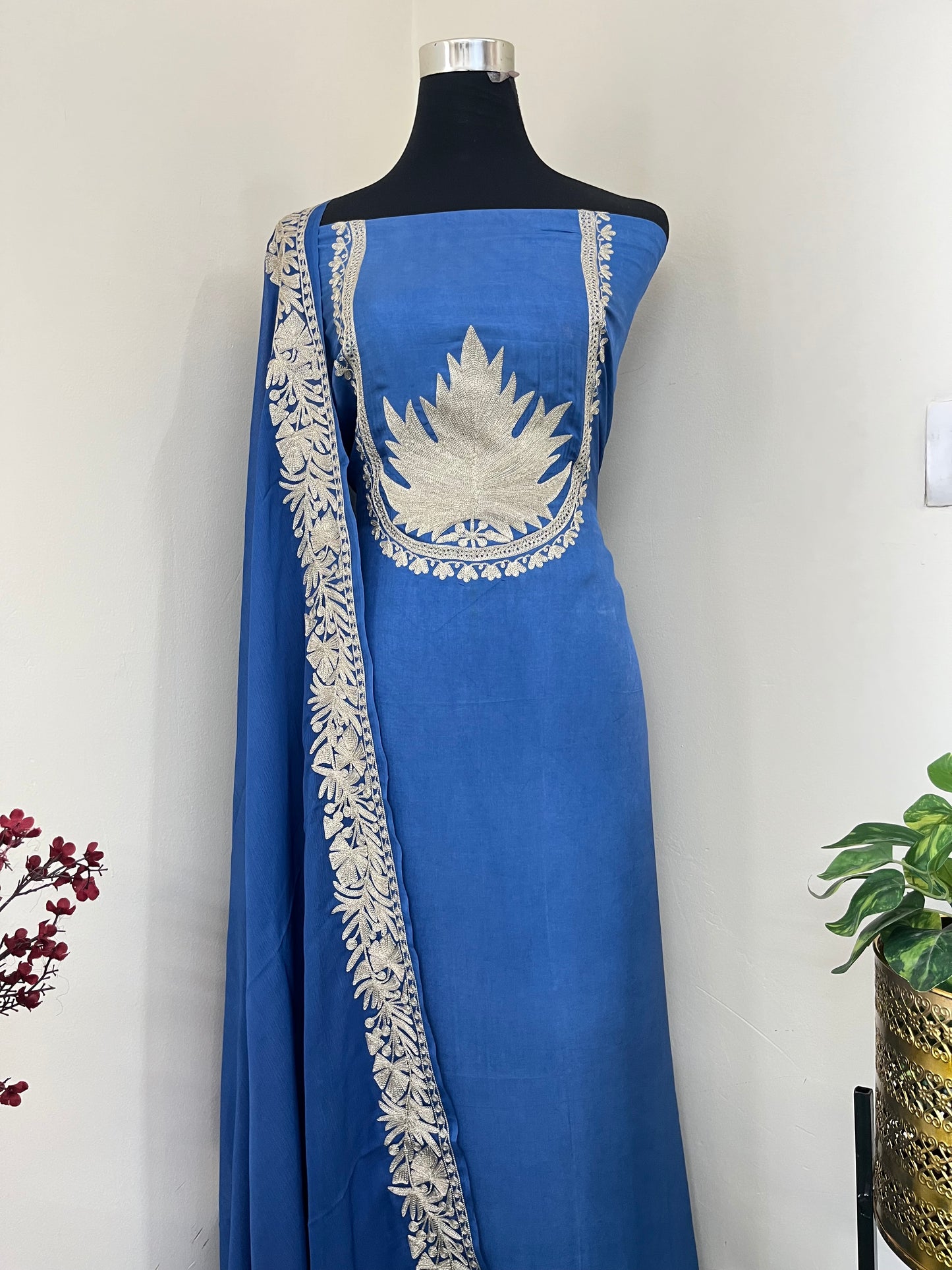 Sanam’ Tilla Kashmiri Silk Suit