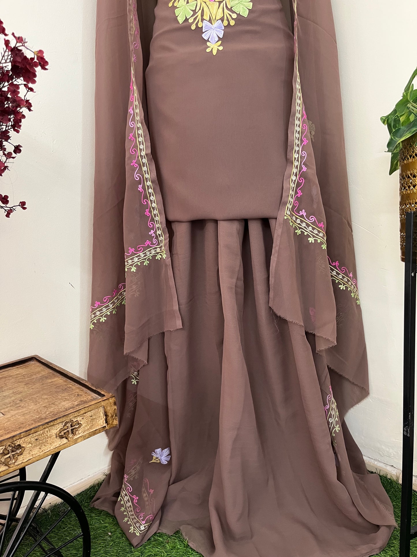Georgette 3 Pc Aari Embroidered Suit Set