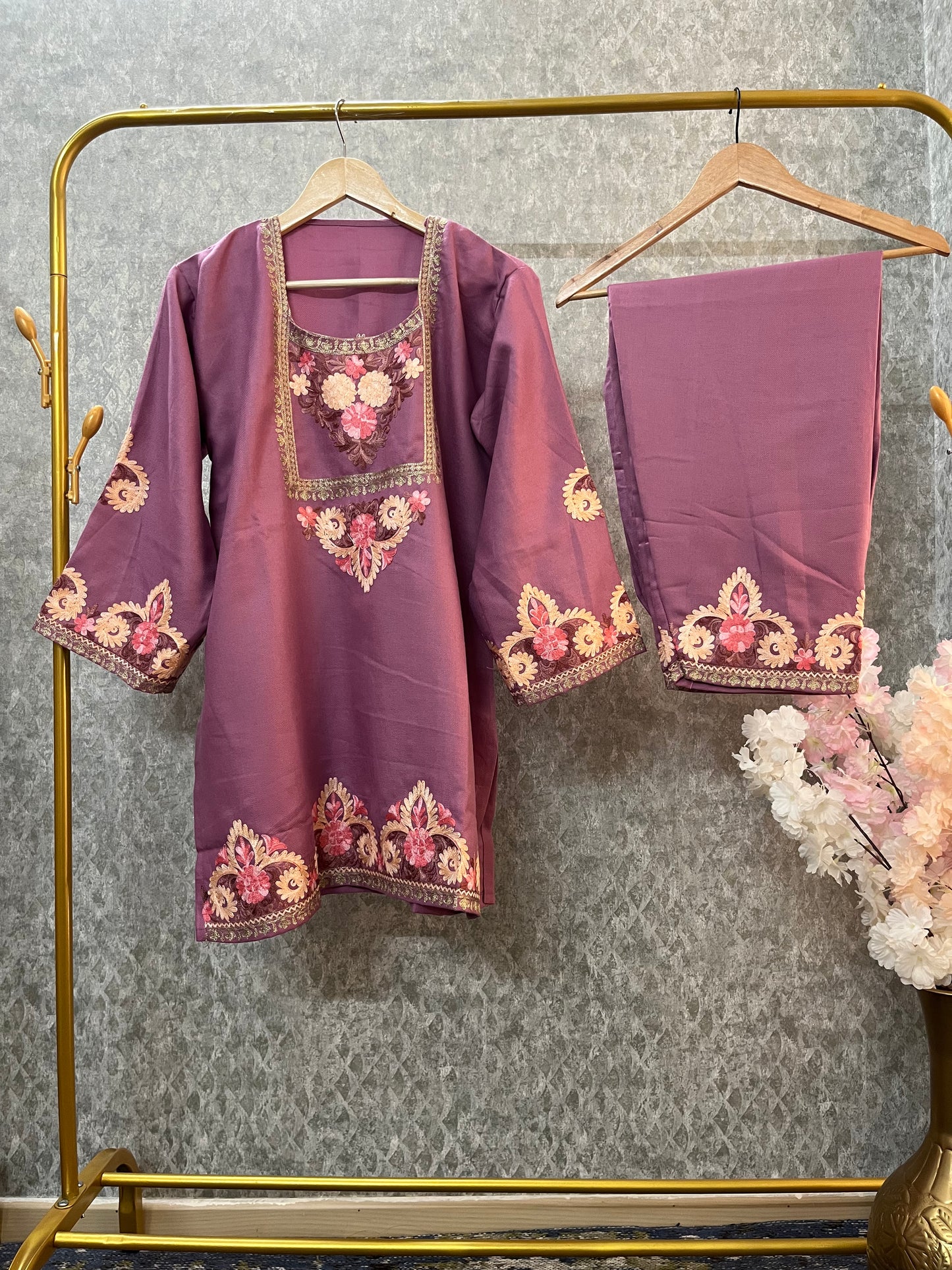 Mauve Woollen Kashmiri Co-Ord Set ( Size 40)