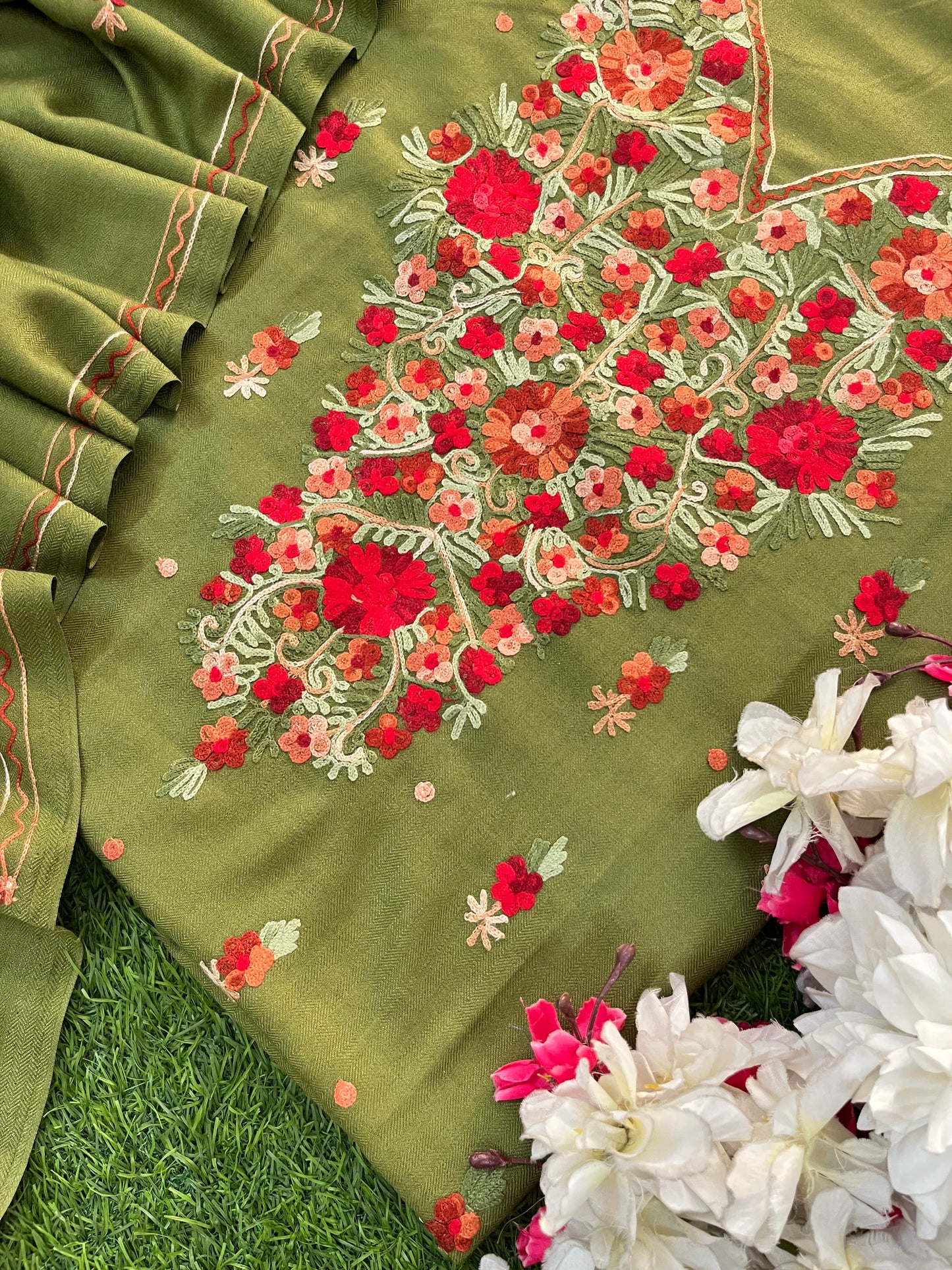 Heena Green Woollen Aari Embroidered 3pc suit