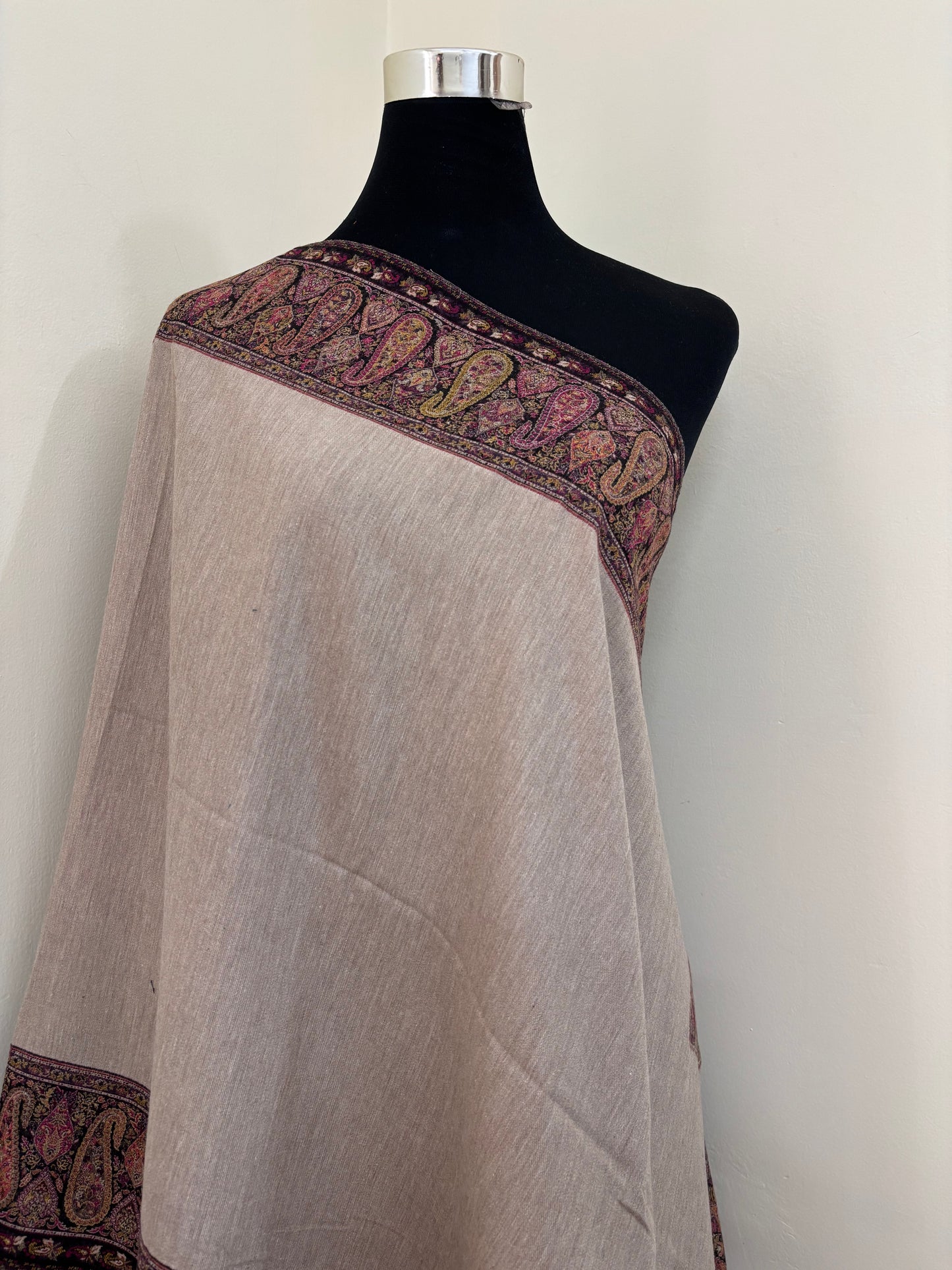 Kani Fine Semi Pashmina stole