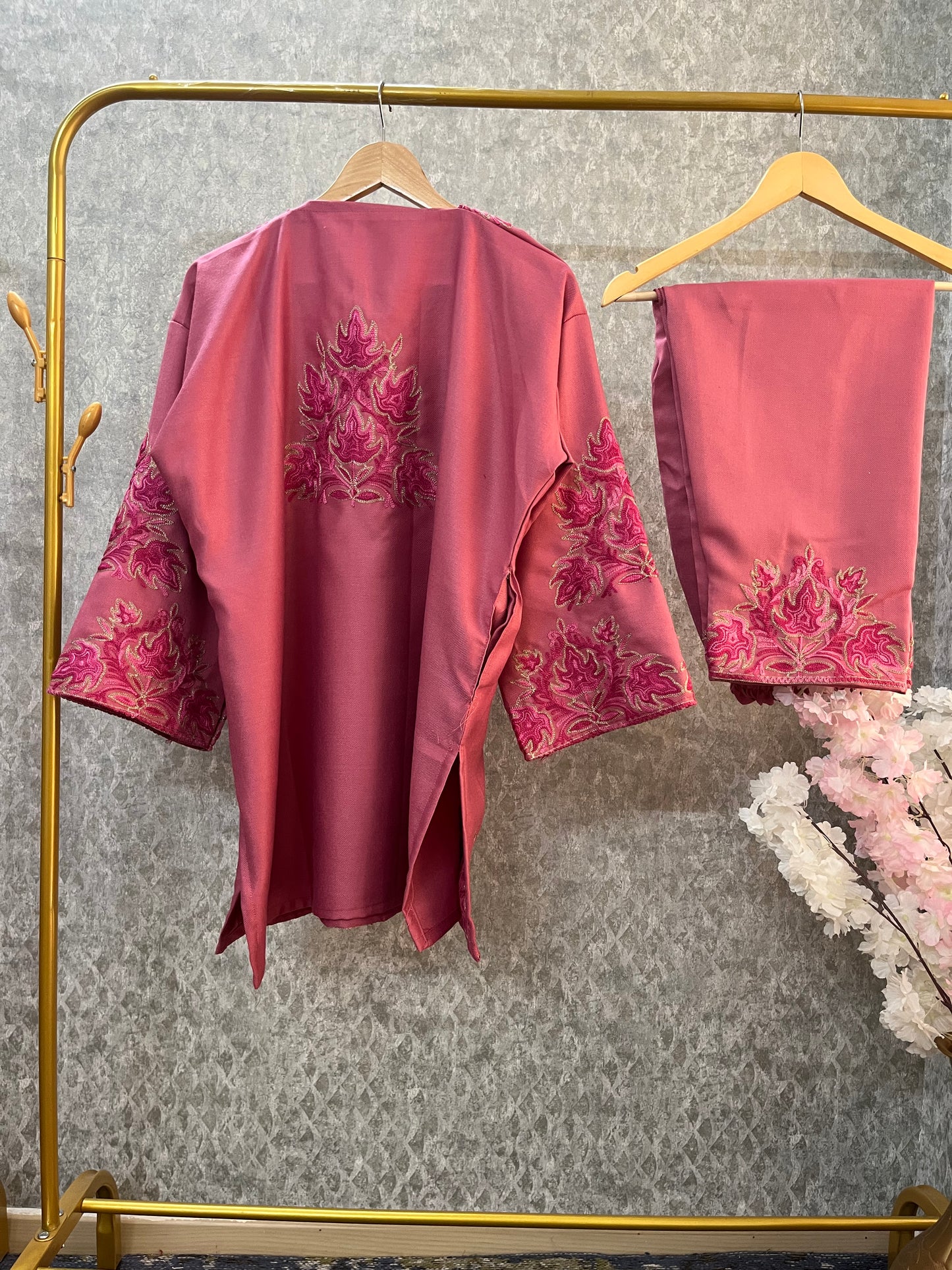 Onion Pink Woollen Kashmiri Co-Ord Set ( Size 46)