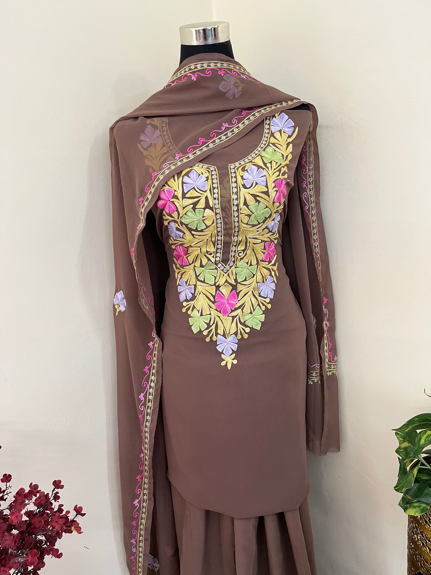 Georgette 3 Pc Aari Embroidered Suit Set