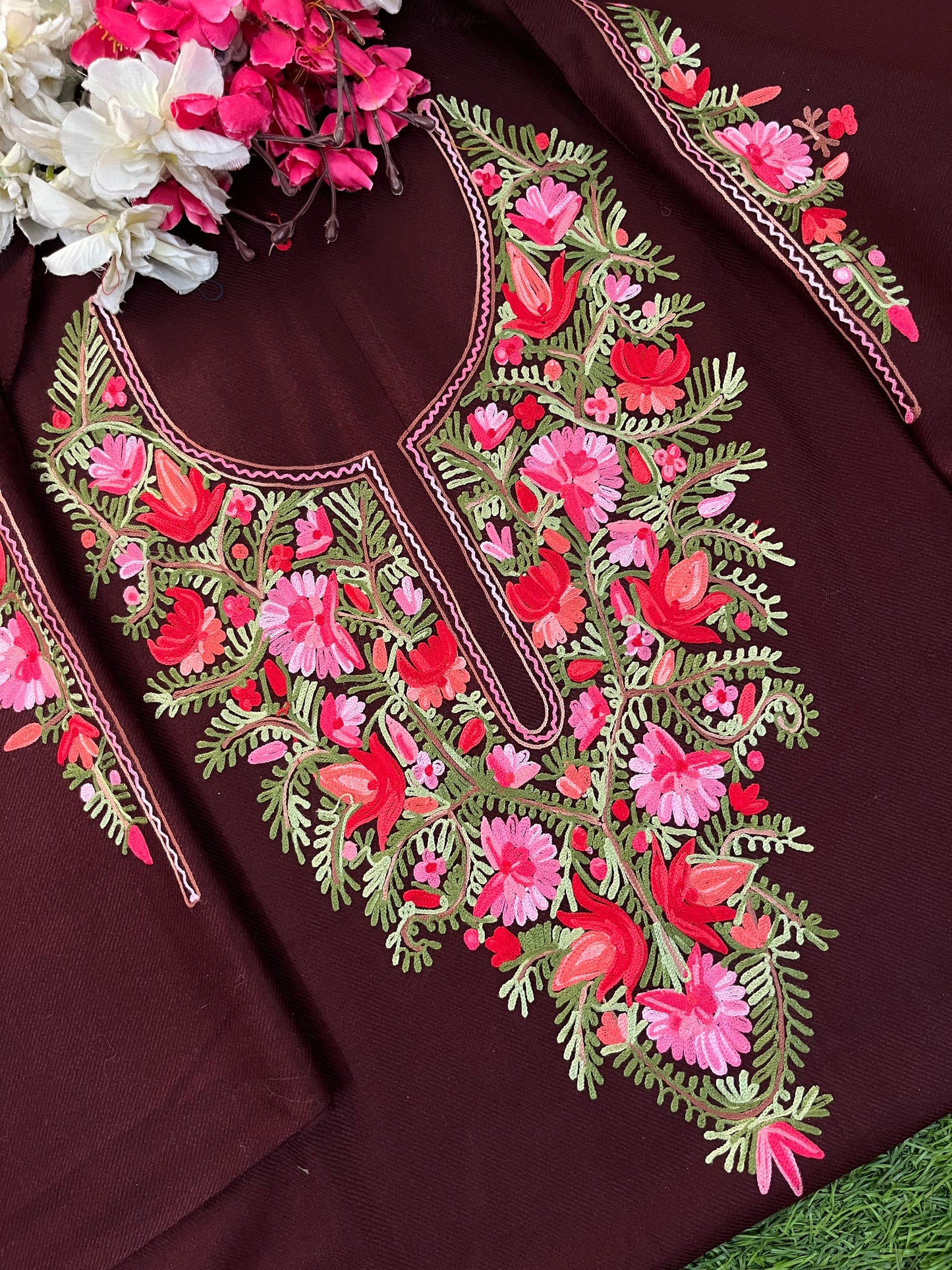 Coke Woollen Aari Embroidered 2pc suit 5mtr