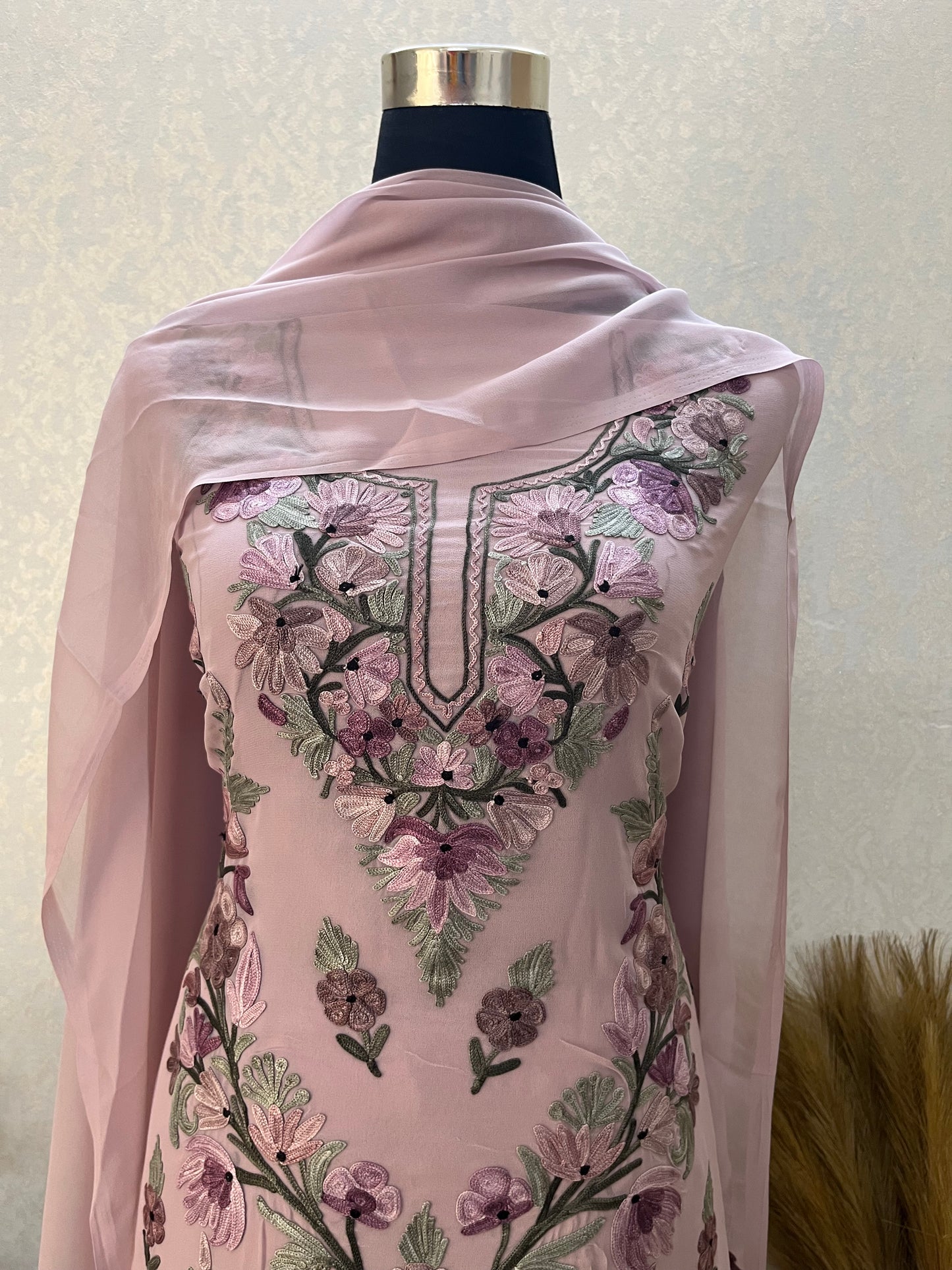 Soft Mauve Georgette 3Pc Kashmiri Suit