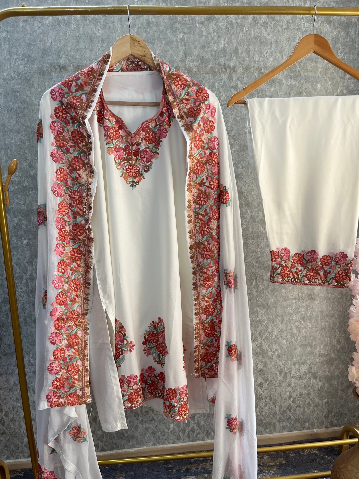Off White Cotton Stitched Co-ord Set with dupatta (42)