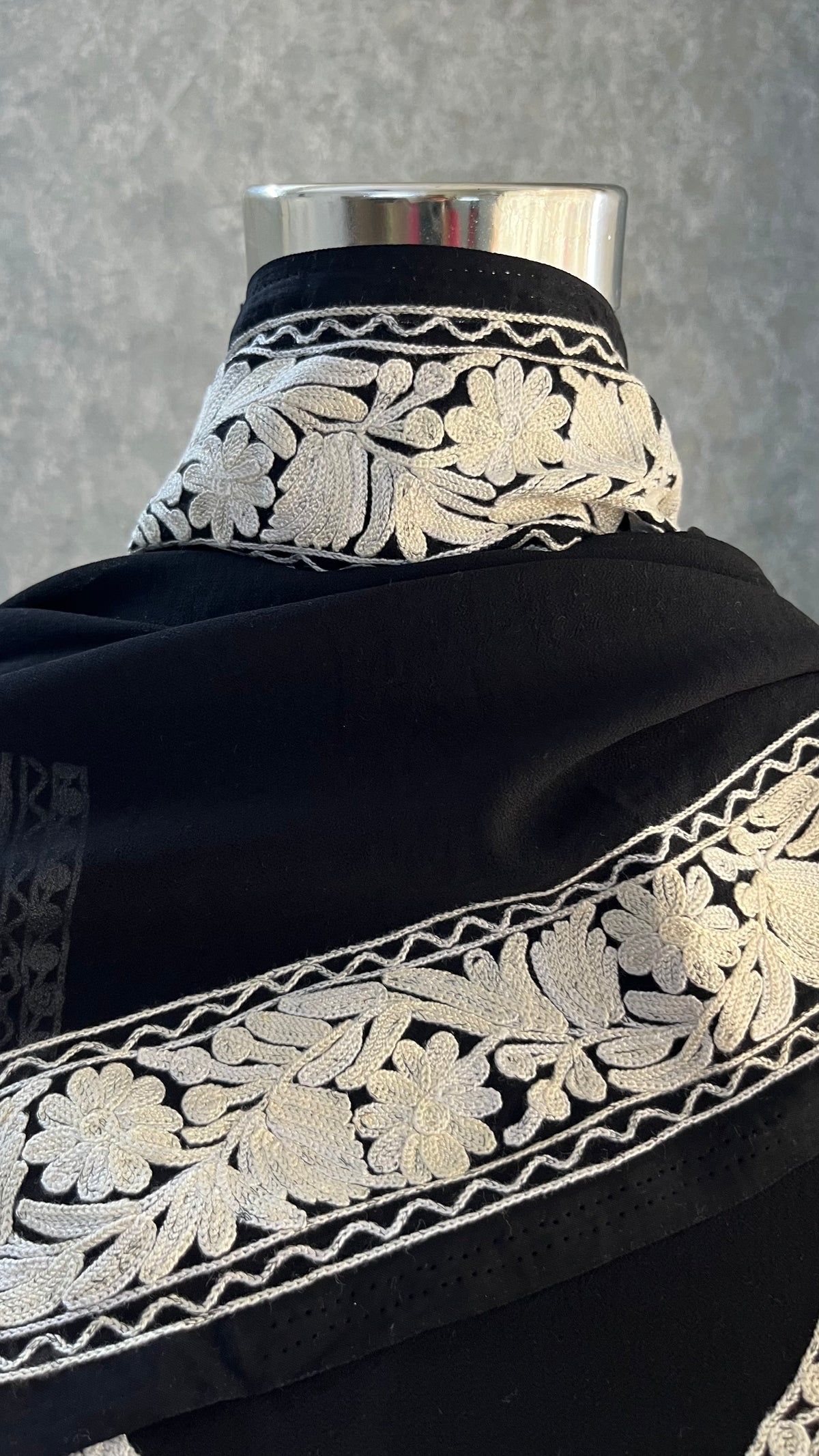 Georgette Black 3 Pc Kashmiri Suit