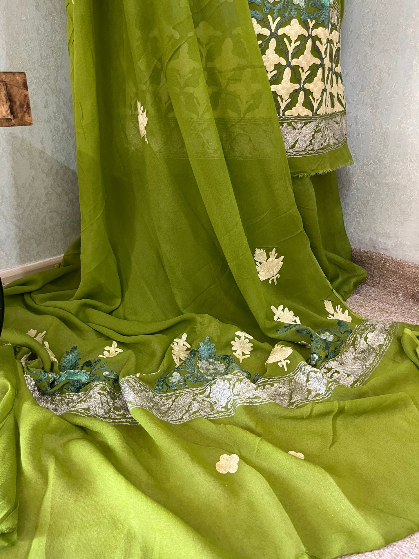 Henna Green Pure Georgette 3 Pc Heavy Kashmiri Suit