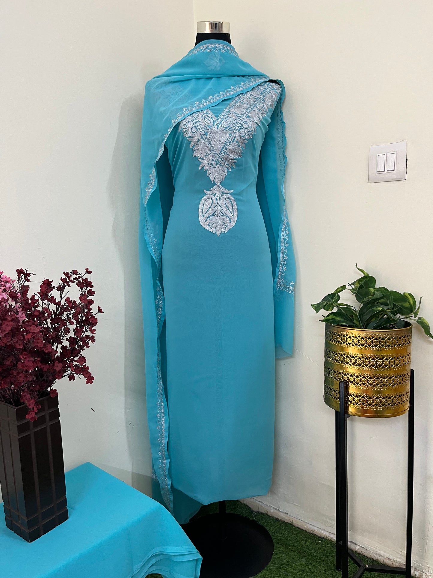 Sky blue Georgette 3pc Kashmiri Tilla Suit