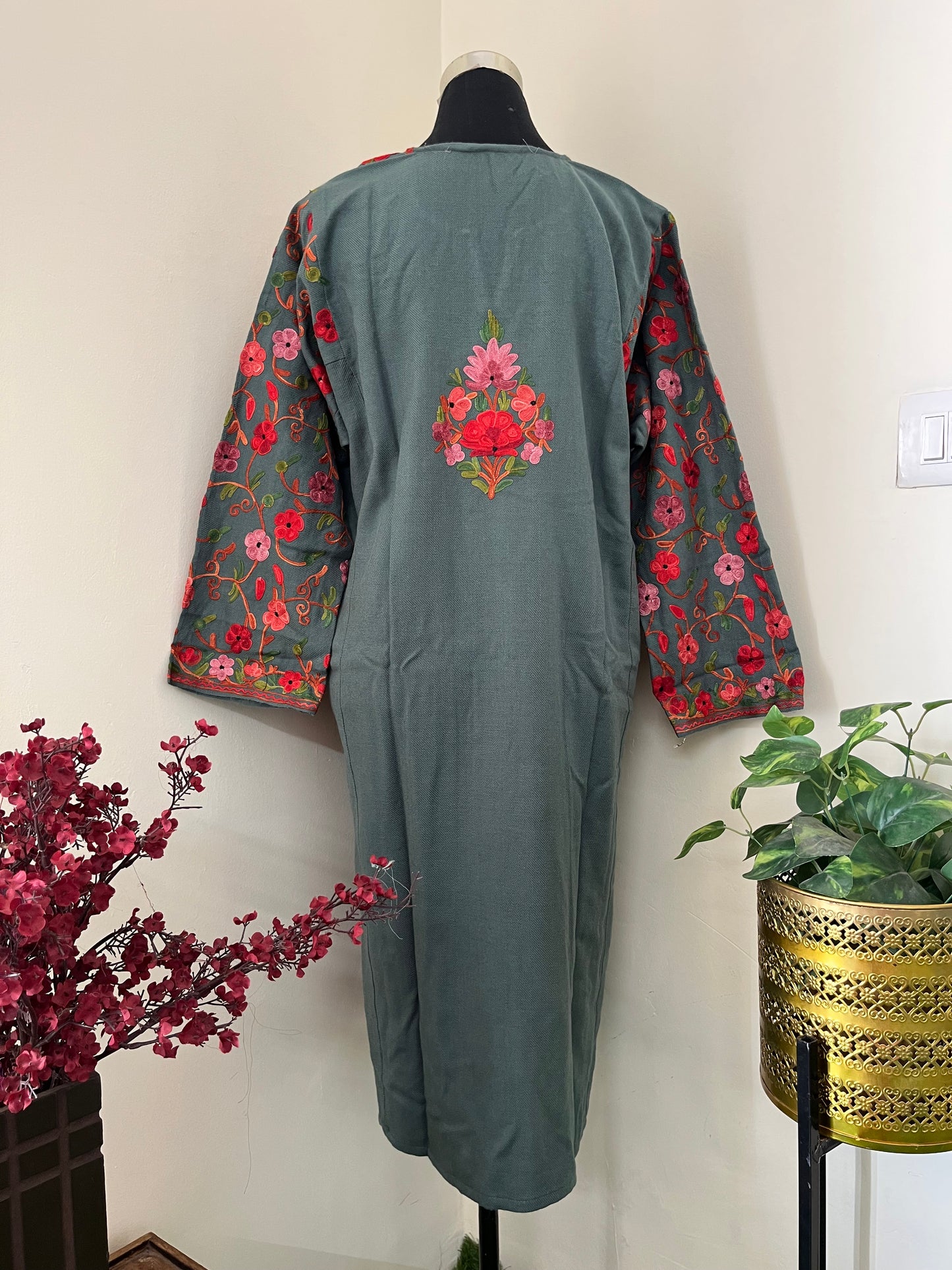 English Blue Aari Embroidered Wool Pheran