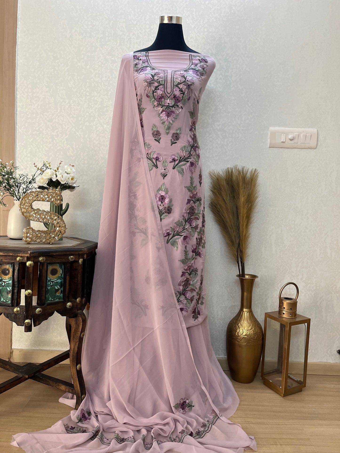 Soft Mauve Georgette 3Pc Kashmiri Suit