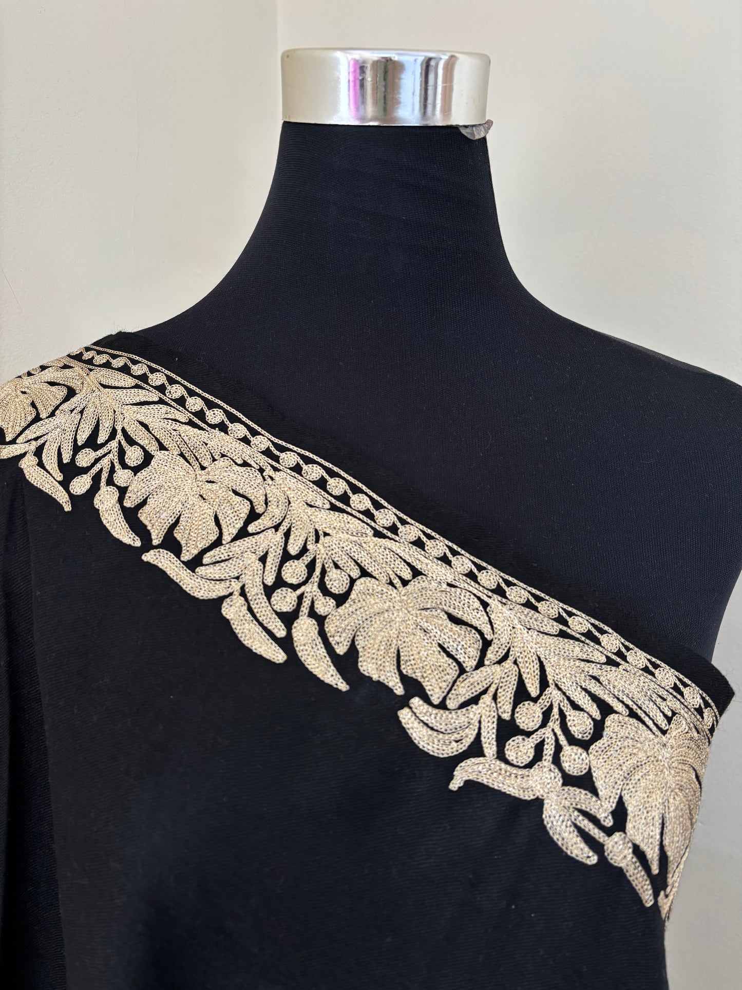 Black Fine Semi Pashmina Tilla Embroidered stole