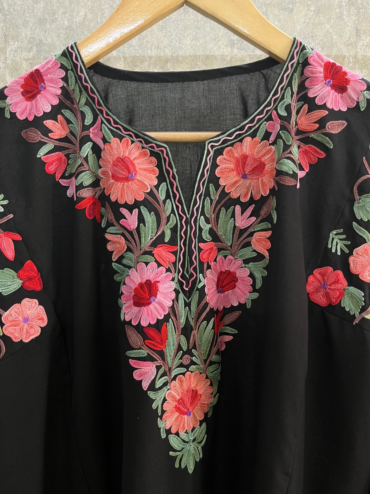 Black Cotton Arm Jaal Pheran Set