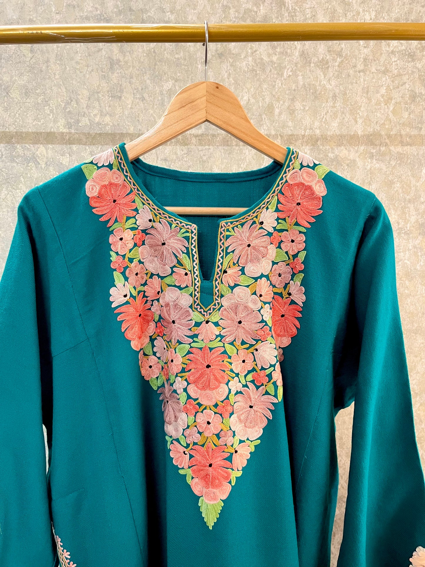 Green Aari Embroidered Wool Pheran
