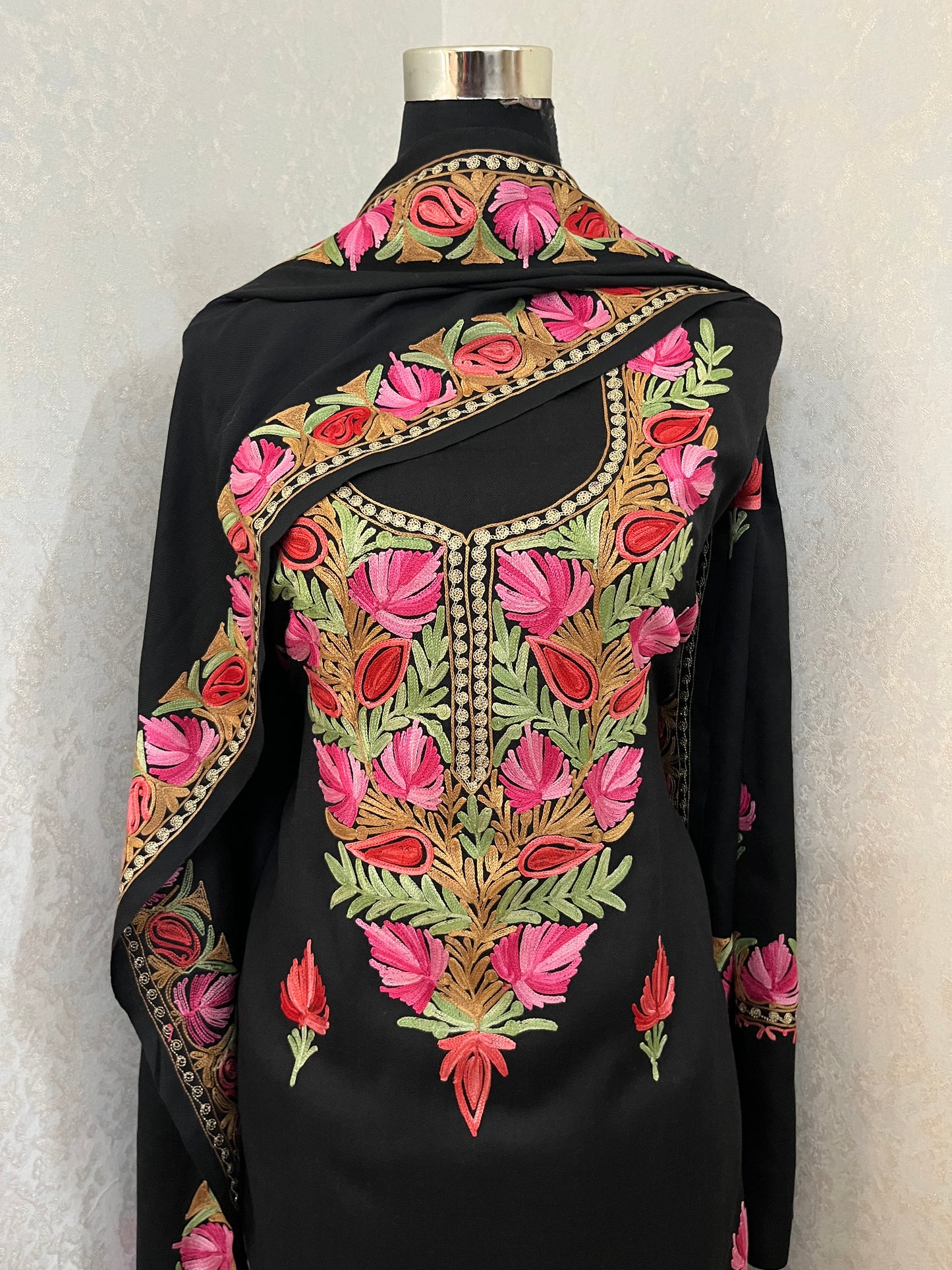 Black Pure Wool Aari Embroidered 3pc Suit Stole